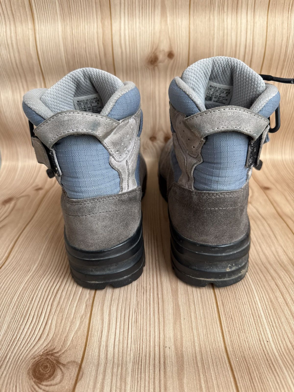 Salomon Adventure 7 hiking boots Size US 8 / EU 41 - 19 Thumbnail