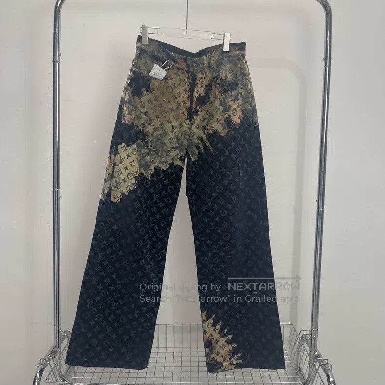 Louis Vuitton Louis Vuitton 24 New Fire Cloud Jeans Size US 32 / EU 48 - 1 Thumbnail