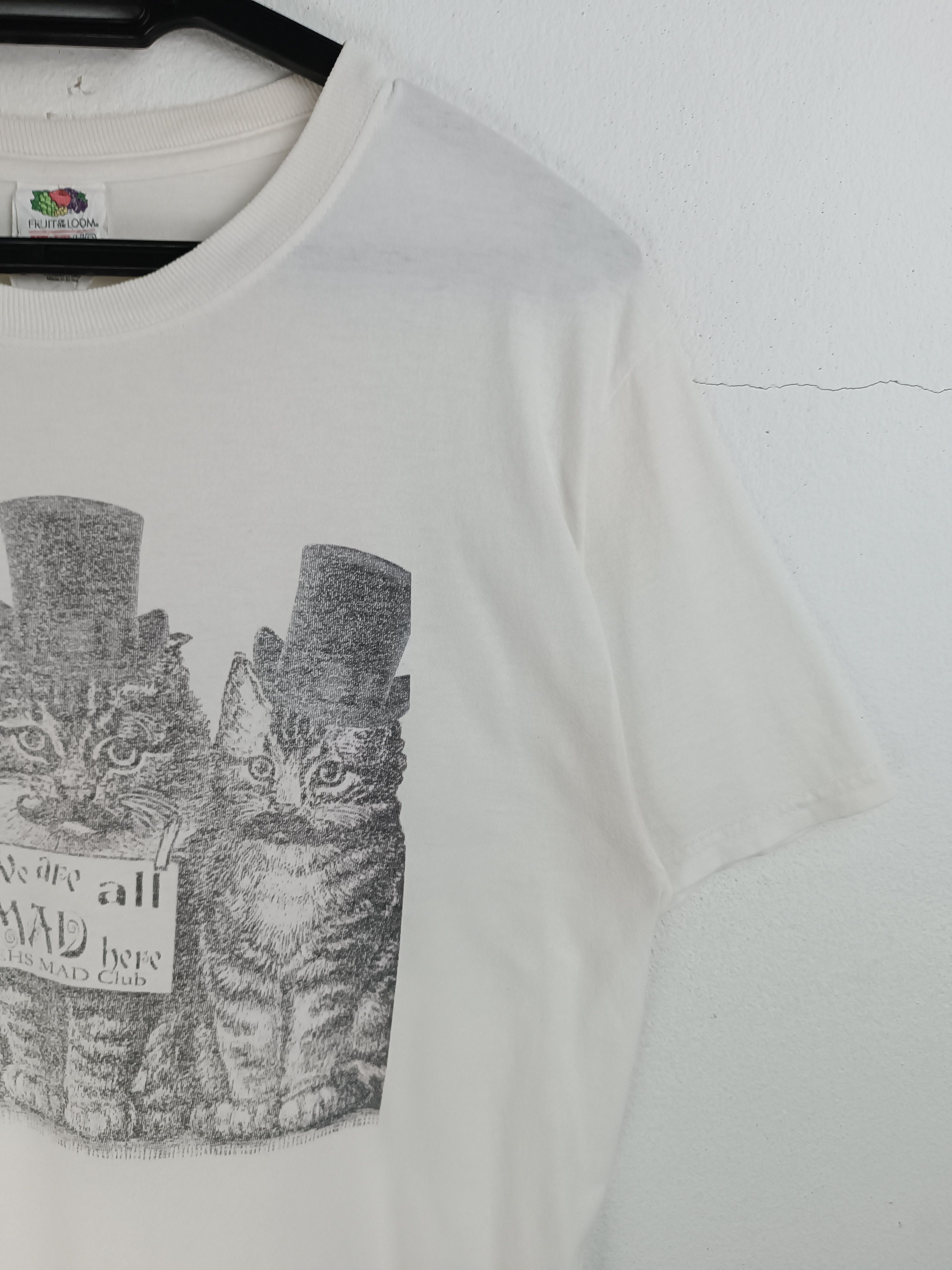 Vintage VINTAGE MAD CLUB CATS PET CUTE PAWS DOG TEE VERY RARE Size US S / EU 44-46 / 1 - 6 Thumbnail