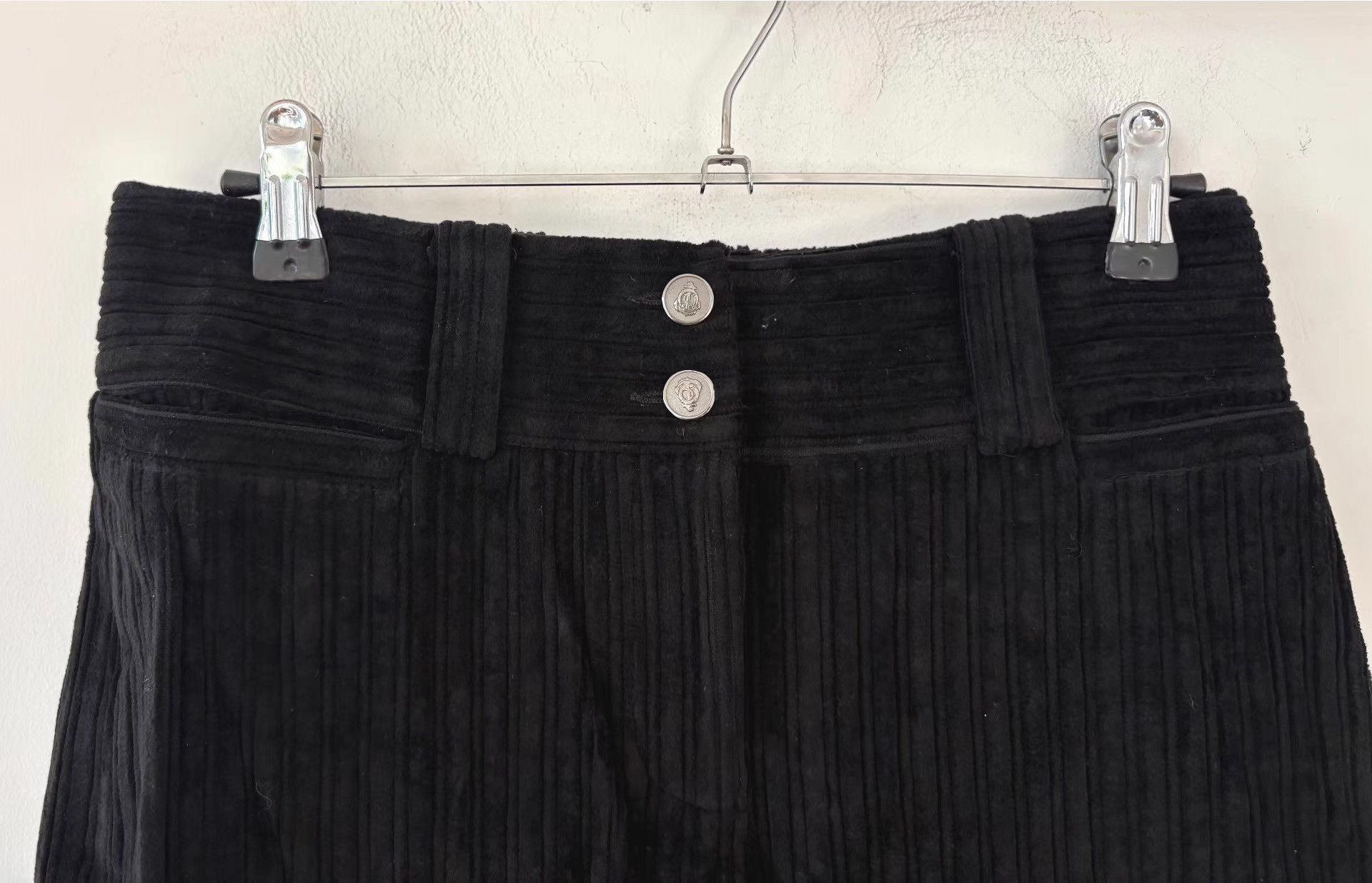 Dolce & Gabbana Dolce & Gabbana Women's Black Corduroy Trousers Ｑ21 Size 26" / US 2 / IT 38 - 5 Thumbnail