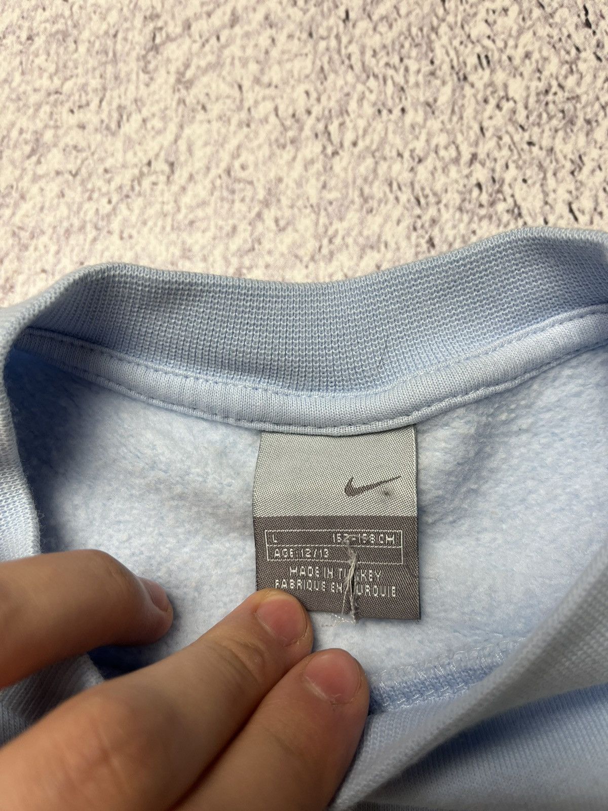 Nike Vintage NIKE Sweatshirt Crew Neck Center Swoosh Hoodie Size S / US 4 / IT 40 - 18 Thumbnail