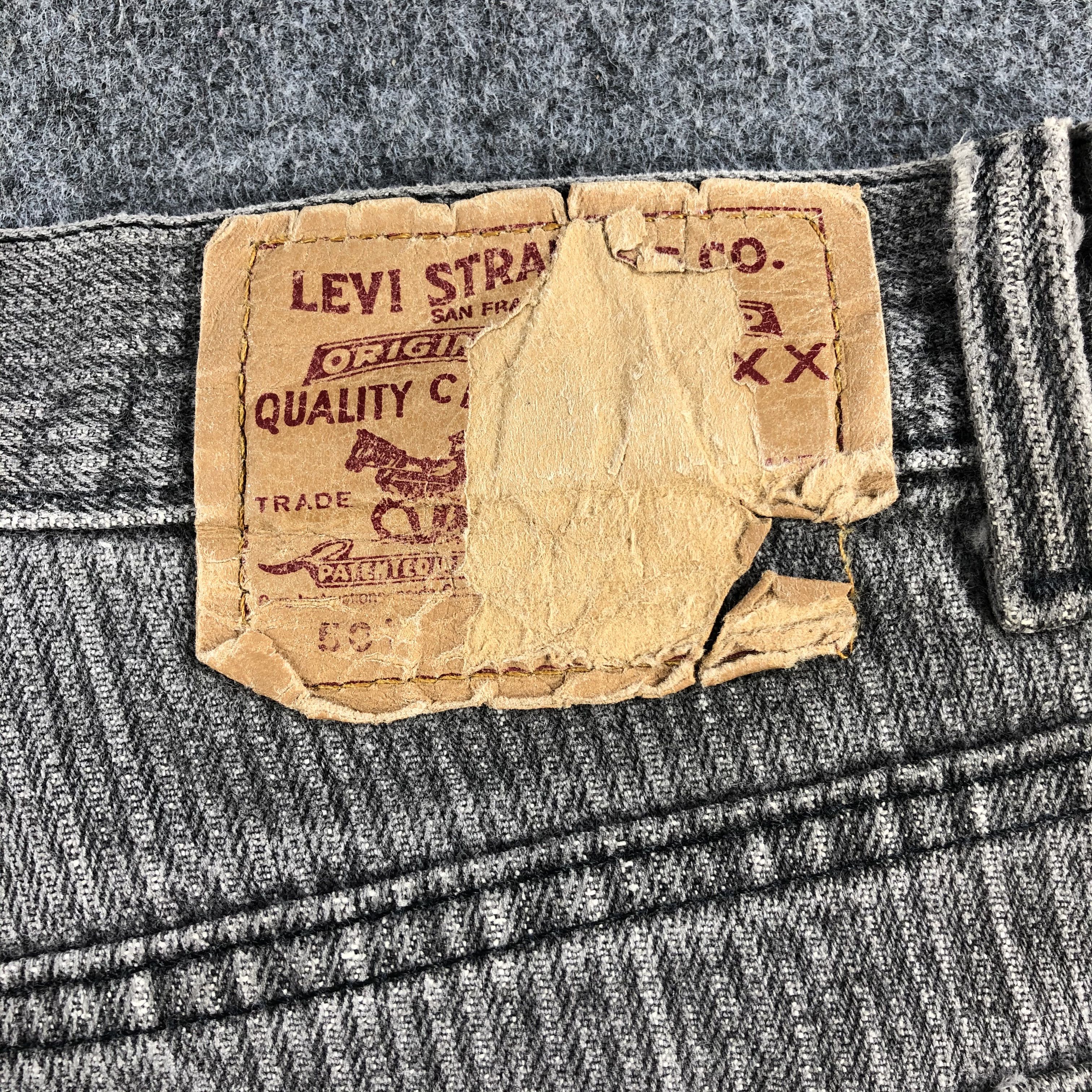 Levi's 90s Vintage Ripped Levis 501 Faded Black Jeans-J1426 Size US 39 - 5 Thumbnail