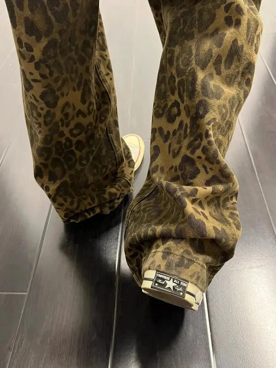 Japanese Brand Retro loose straight leg hip-hop leopard print jeans Size US 32 / EU 48 - 4 Thumbnail