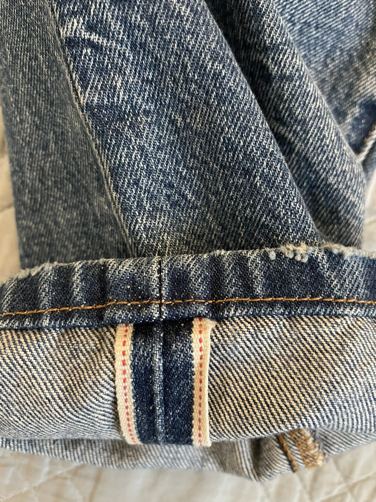Levi's Limited-edition Levi’s ® 501 ® ORIGINAL Selvedge Jeans Size US 32 / EU 48 - 3 Thumbnail