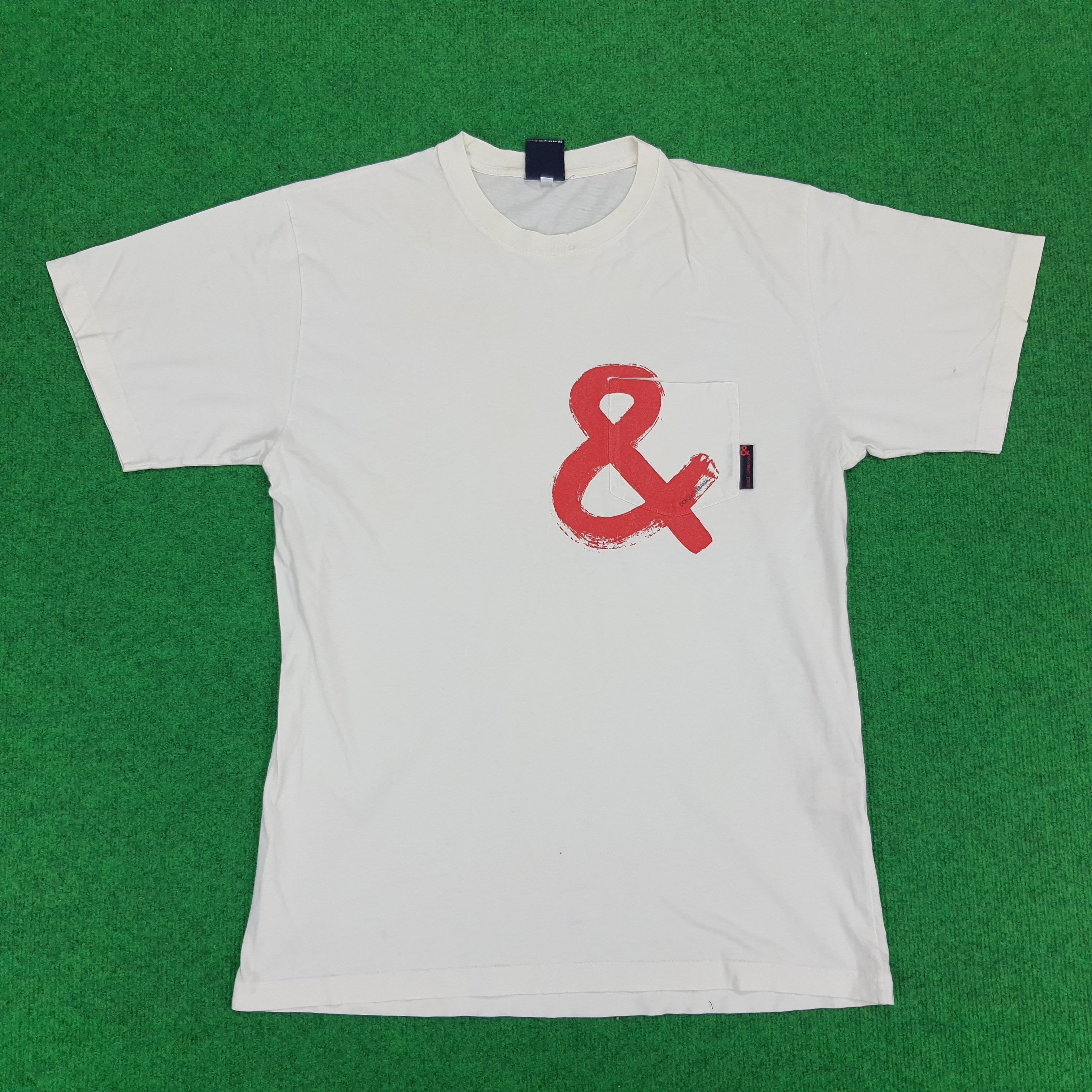 Vintage Vintage Dolce & Gabbana Pocket Tees Size US M / EU 48-50 / 2 - 1 Thumbnail