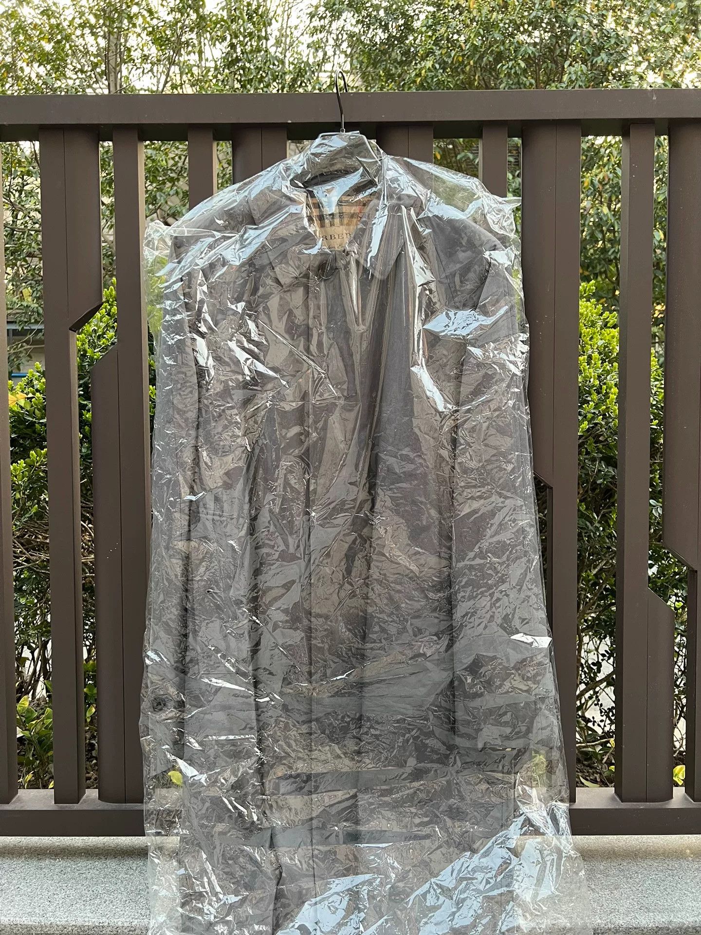 Burberry Burberry Men's Trench Coat Size US L / EU 52-54 / 3 - 1 Thumbnail