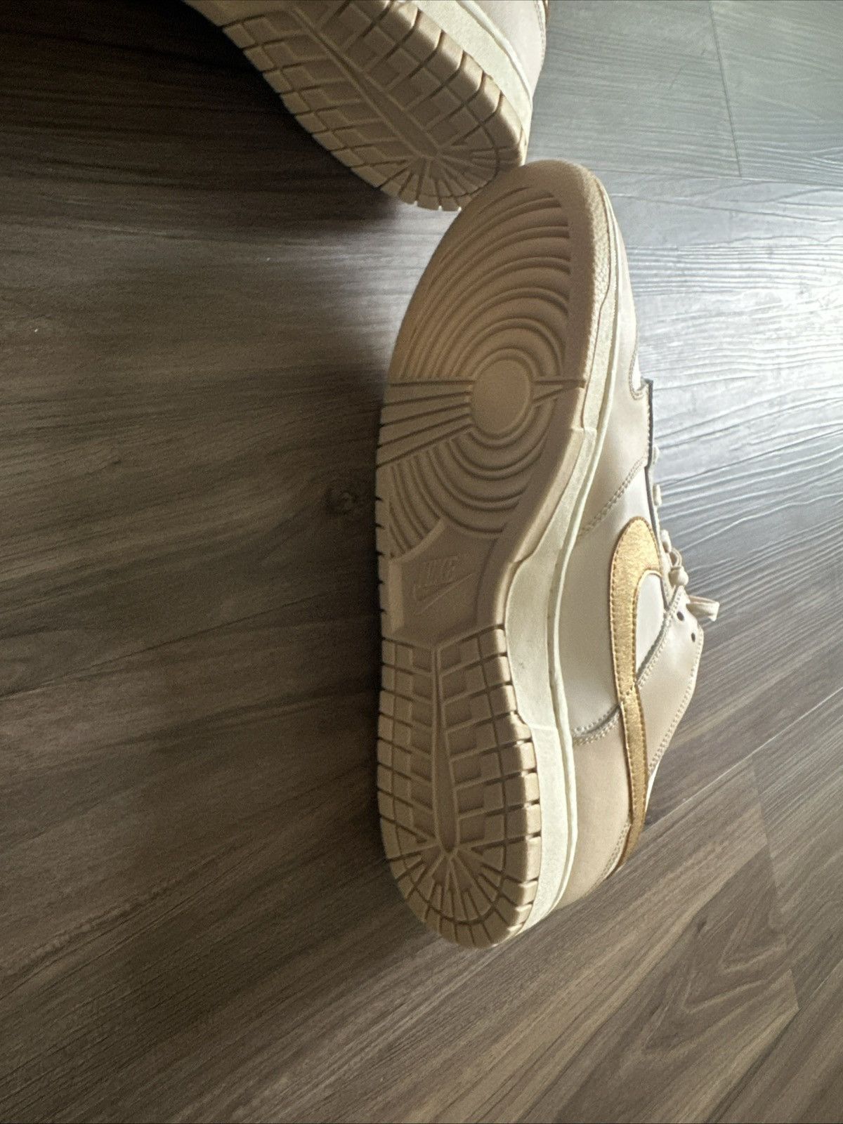 Nike Nike Dunk Low Phantom Metallic Gold W Size 11.5 / M 10 Size US 11.5 / IT 41.5 - 7 Thumbnail