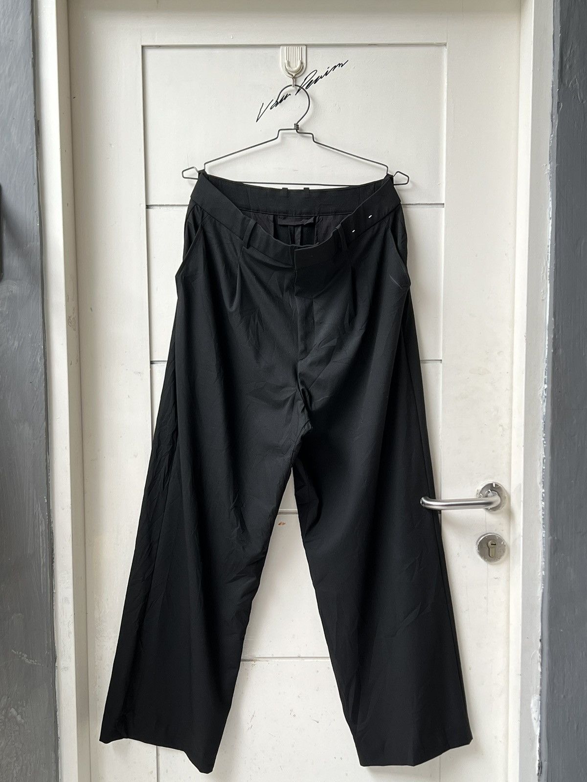 Uniqlo Uniqlo Black Long Pants Size US 31 - 10 Thumbnail