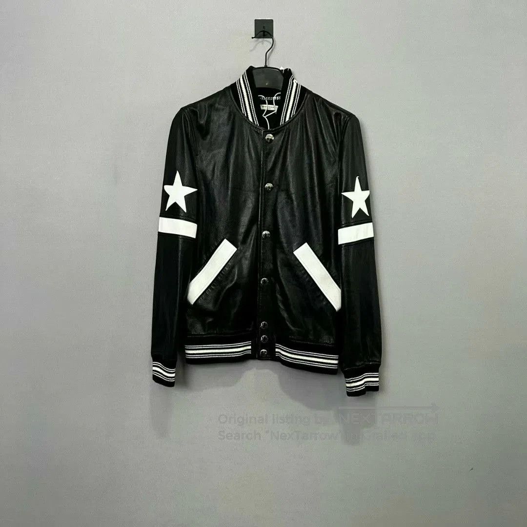Givenchy givenchy leather bomber jacket with stars. Size US L / EU 52-54 / 3 - 1 Thumbnail