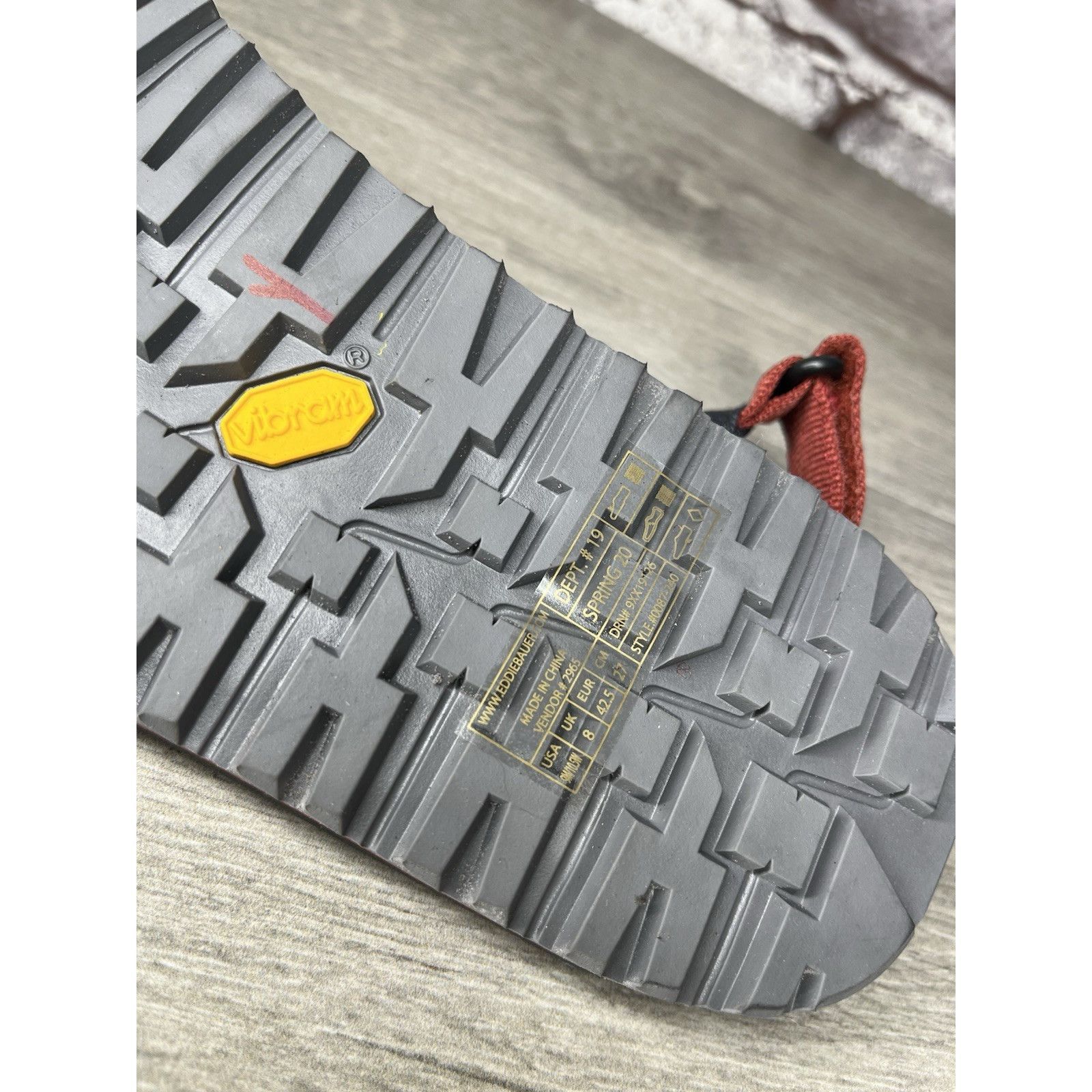Eddie Bauer Eddie Bauer Minimalist T-Strap Thong Vibram bedrock Red Sand Size US 9 / IT 39 - 18 Thumbnail
