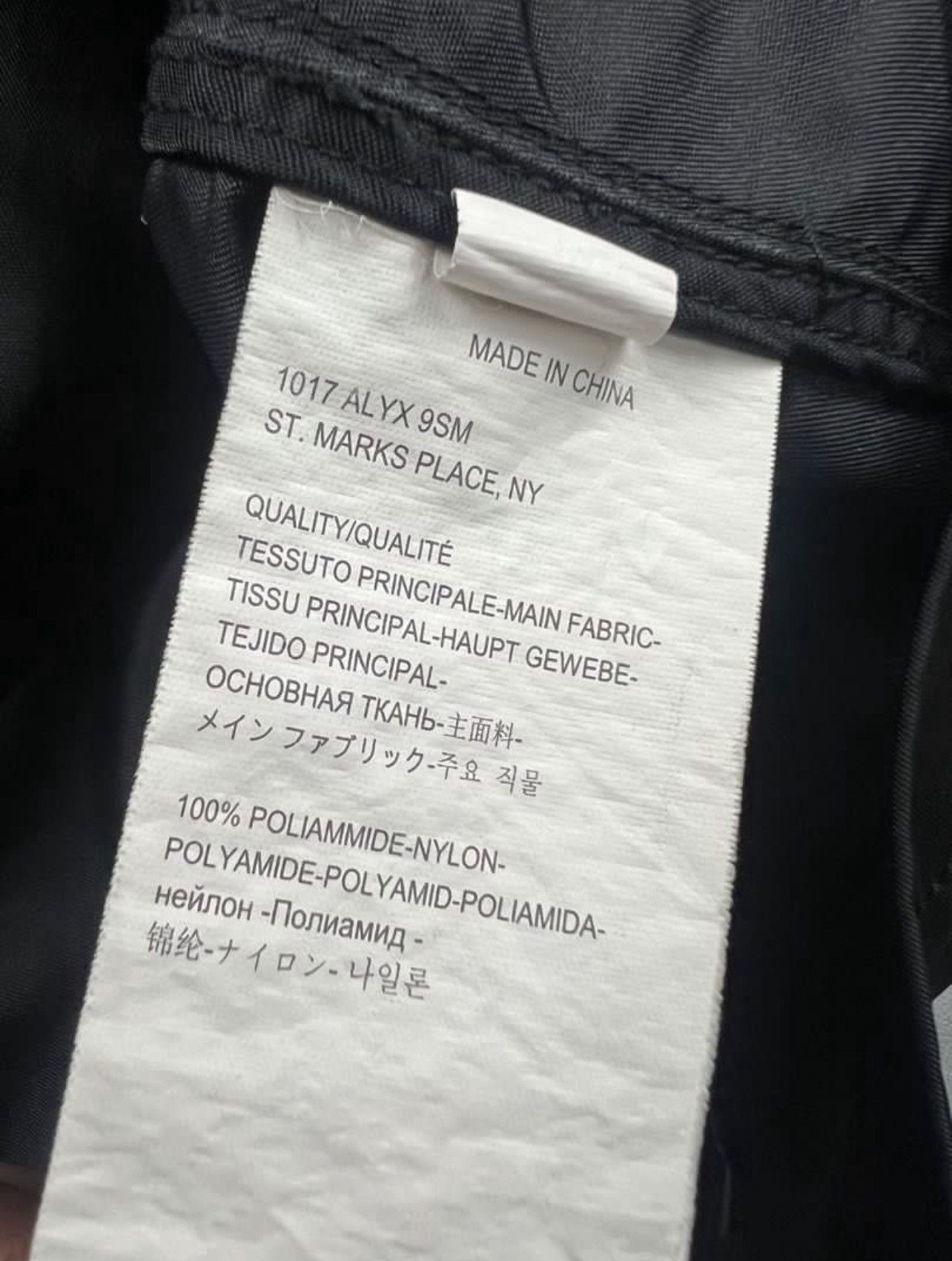 1017 ALYX 9SM 1017 ALYX 9SM by Matthew M Williams Nylon Buckle Shirts Size US L / EU 52-54 / 3 - 9 Thumbnail