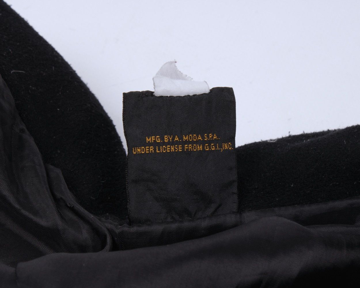 Vintage GOLDS GYM Down Black Puffer Jacket Size M / US 6-8 / IT 42-44 - 16 Thumbnail
