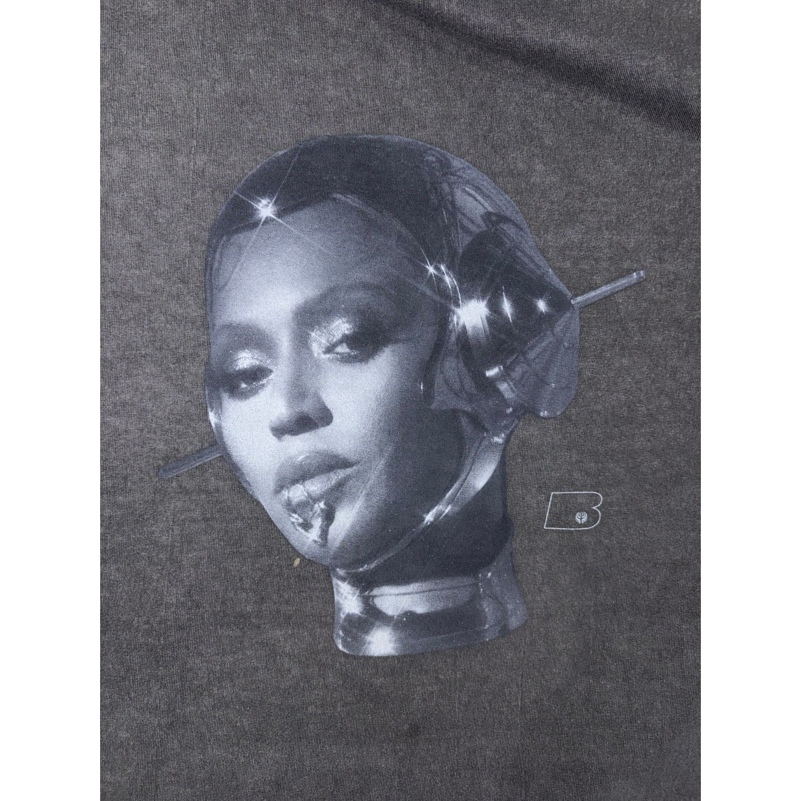 Beyonce Beyoncé official Unique t renaissance tour reflective 3M Size XXL / US 16-18 / IT 52-54 - 3 Thumbnail