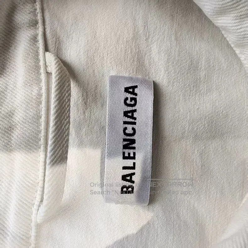 Balenciaga Balenciaga Denim Jacket with Back Logo. Size US XL / EU 56 / 4 - 3 Thumbnail