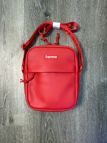 Supreme Supreme "Leather" Shoulder Bag Size ONE SIZE - 1 Thumbnail