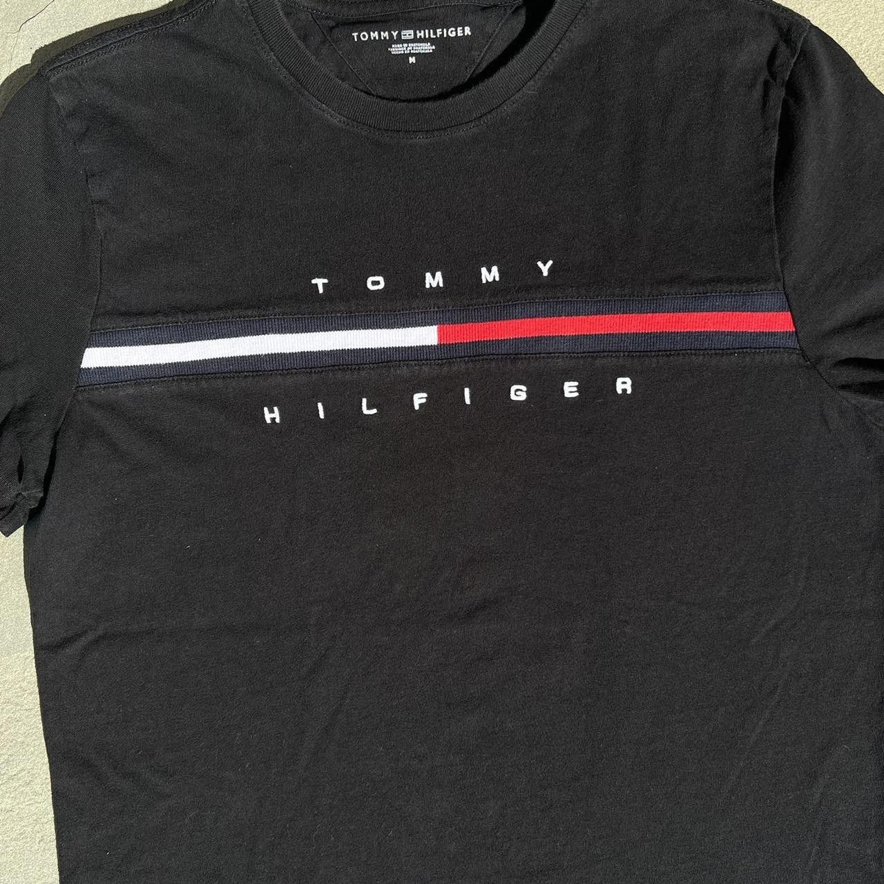 Tommy Hilfiger Y2K Tommy Hilfiger Chest Stripe Black T-Shirt Size US M / EU 48-50 / 2 - 3 Thumbnail