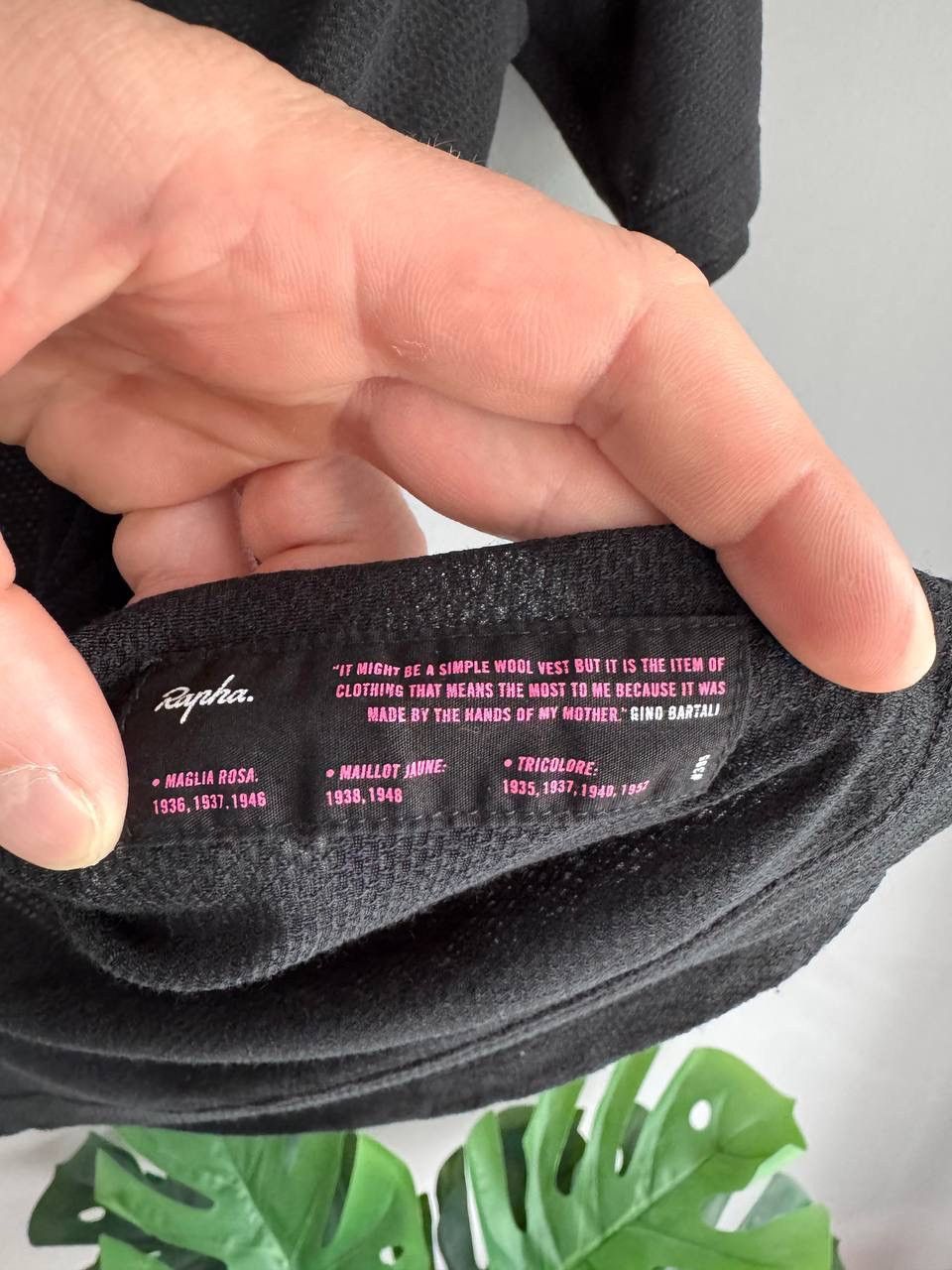 Rapha Rapha Women Cycling Lightweight Merino Mesh Base Layer, M Size M / US 6-8 / IT 42-44 - 8 Thumbnail