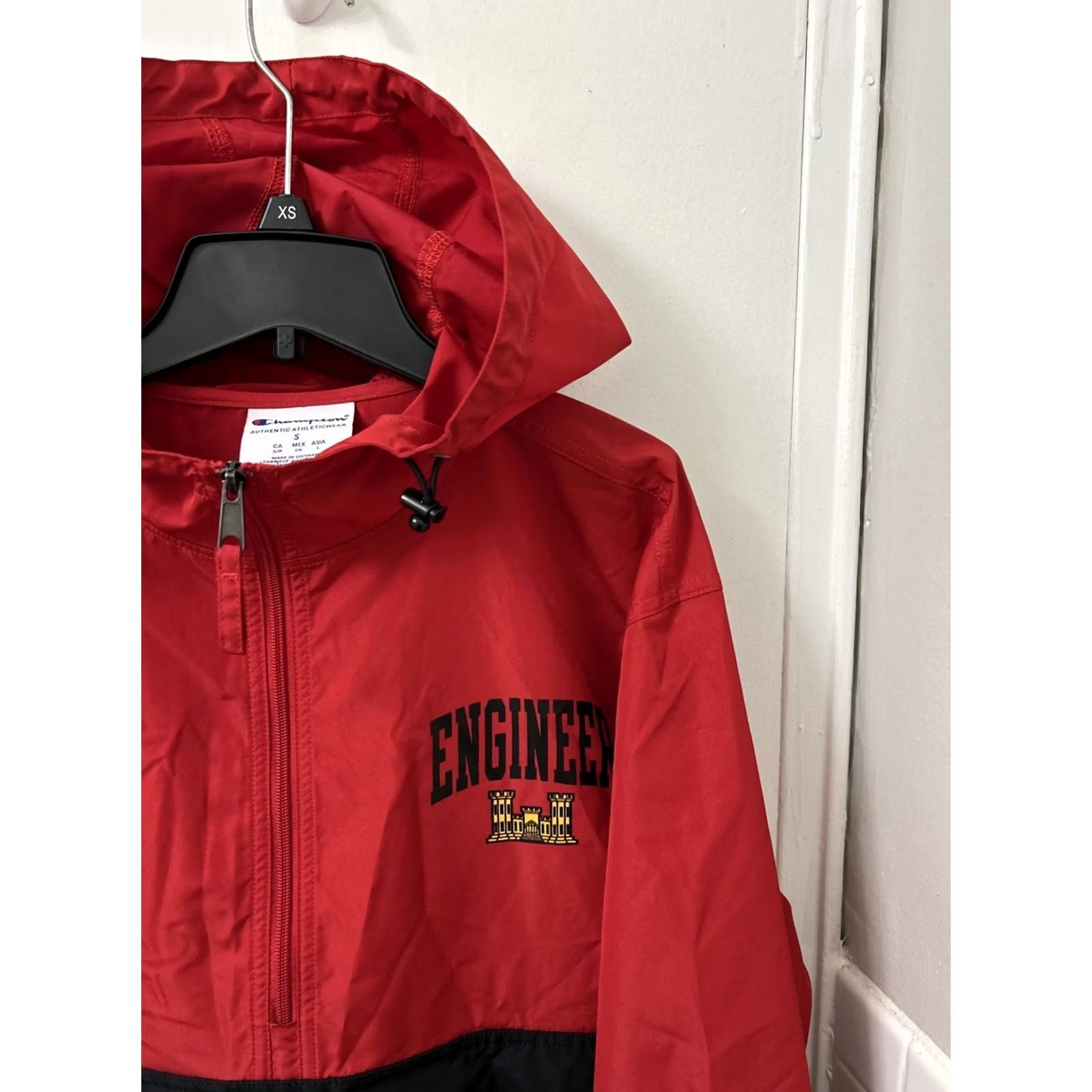 Champion Champion Jacket Windbreaker Mens Small Red Black 1/2 Zip Pockets Water Resistant Zip Pocket Regular Fit Casual Size US S / EU 44-46 / 1 - 4 Thumbnail