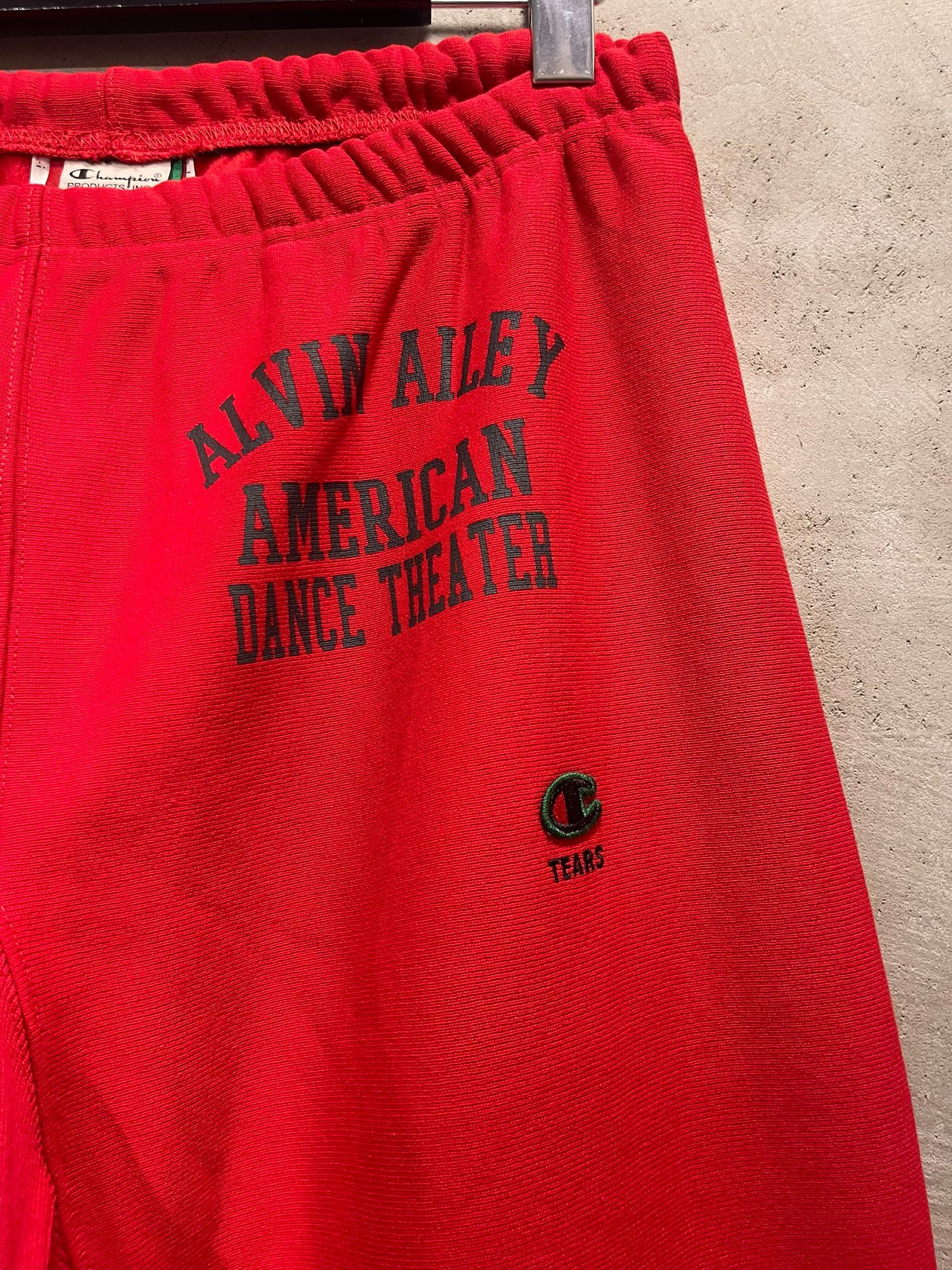 Champion × DENIM TEARS Champion x Denim Tears Red Revelations Pants Size US 32 / EU 48 - 4 Thumbnail