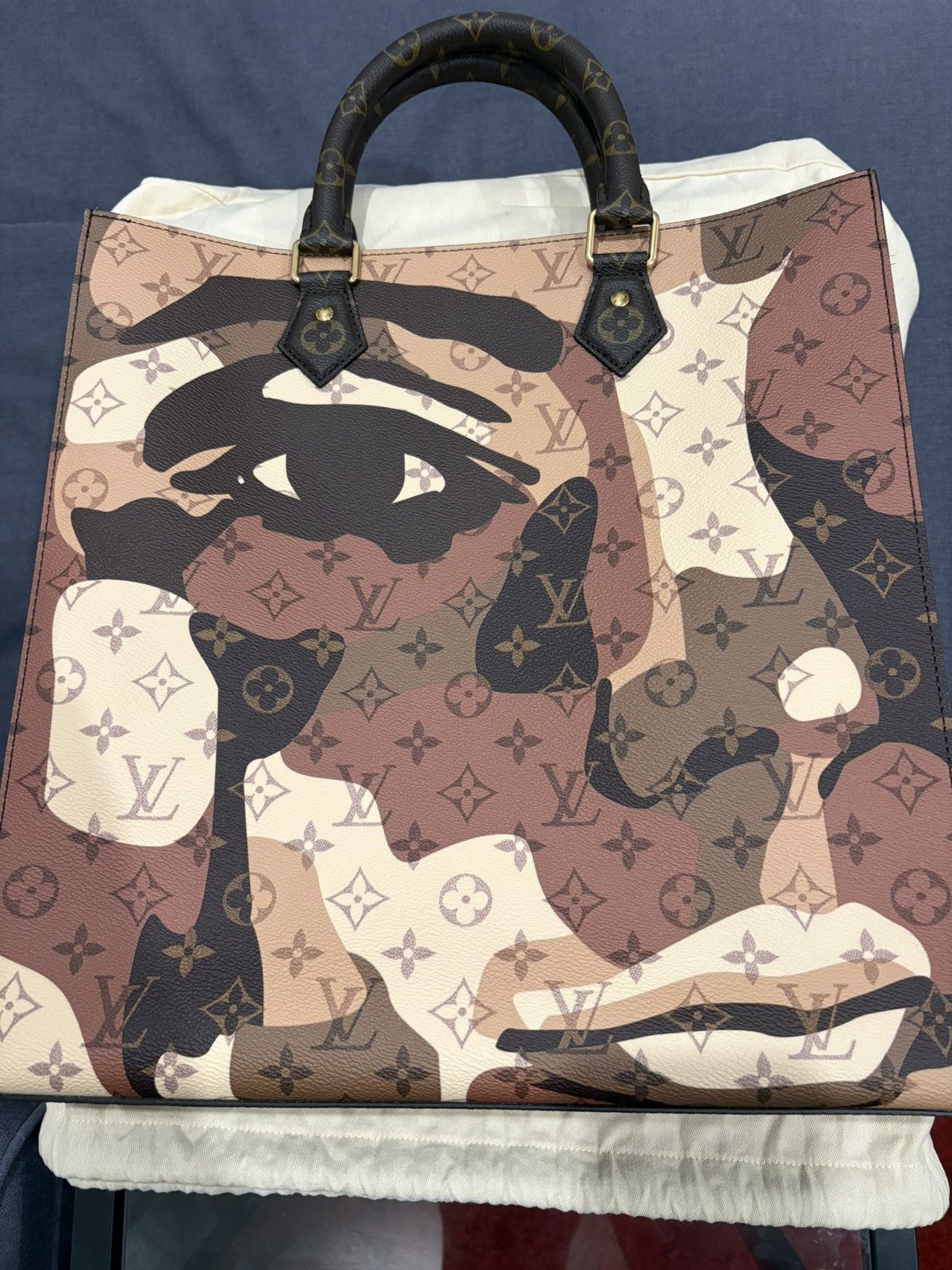 Louis Vuitton Louis Vuitton X Kid Super FW 23 Sac Plat Size ONE SIZE - 3 Thumbnail