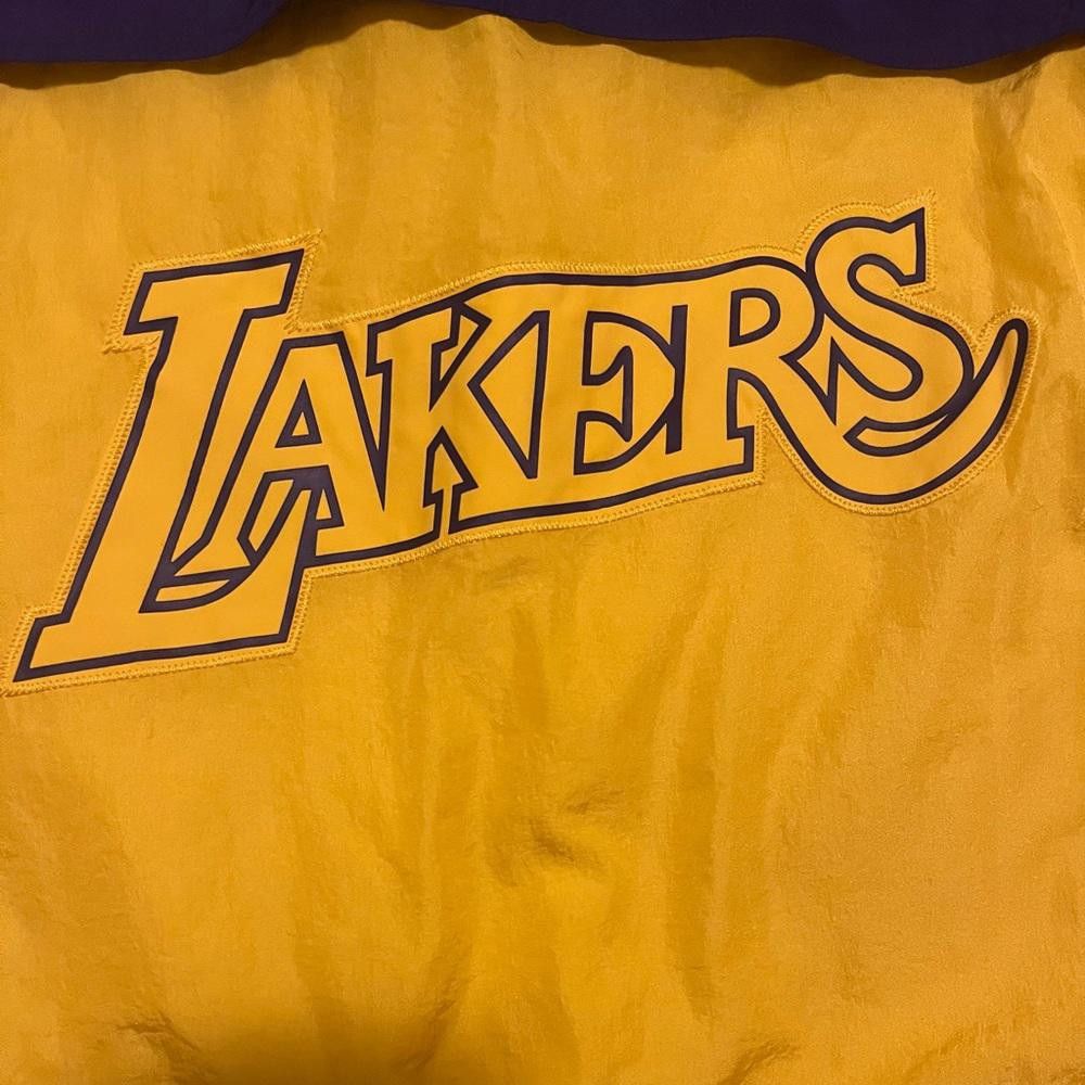 Nike Nike Men’s Los Angeles Lakers Courtside NBA Premium Jacket Sample Size US M / EU 48-50 / 2 - 7 Thumbnail