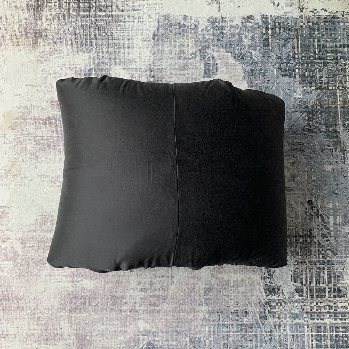 Rick Owens 2023 Rick Owens Silk Donut Cowl Size US L / EU 52-54 / 3 - 10 Thumbnail