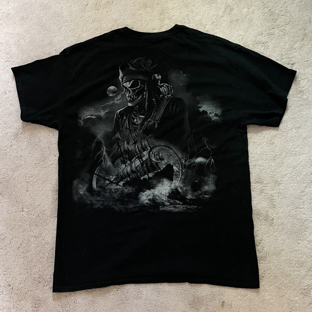 Vintage Vintage pirate skull tee Size US L / EU 52-54 / 3 - 4 Thumbnail