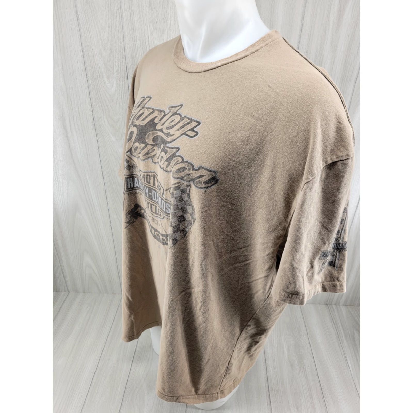 Harley Davidson Harley-Davidson Mens Shirt T-Shirt 2XL Tan Brown Distressed River Meridian MS Tan Brown Shirt Mens 2XL Size US XXL / EU 58 / 5 - 5 Thumbnail