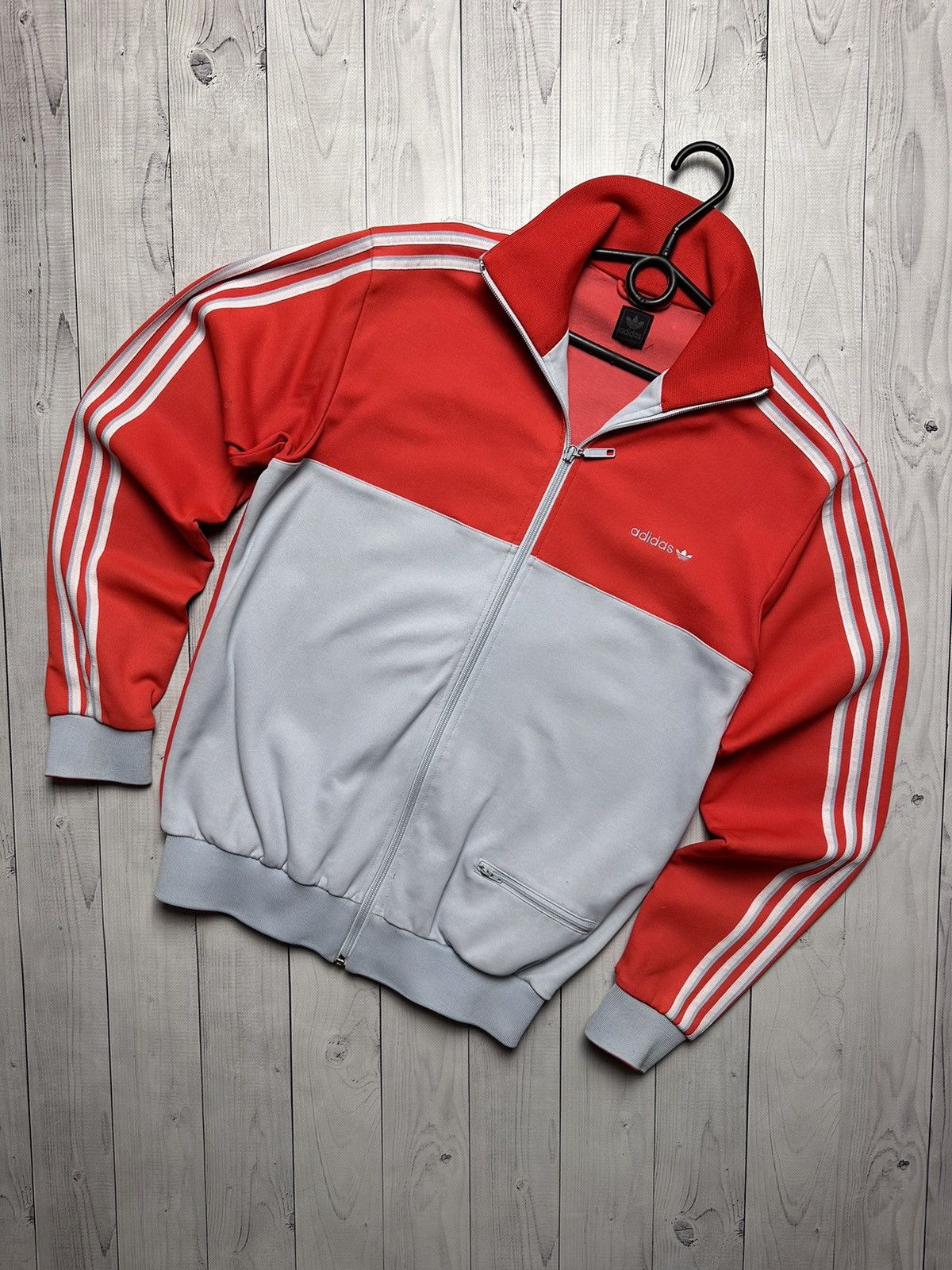 Vintage adidas track jacket size M logo rare