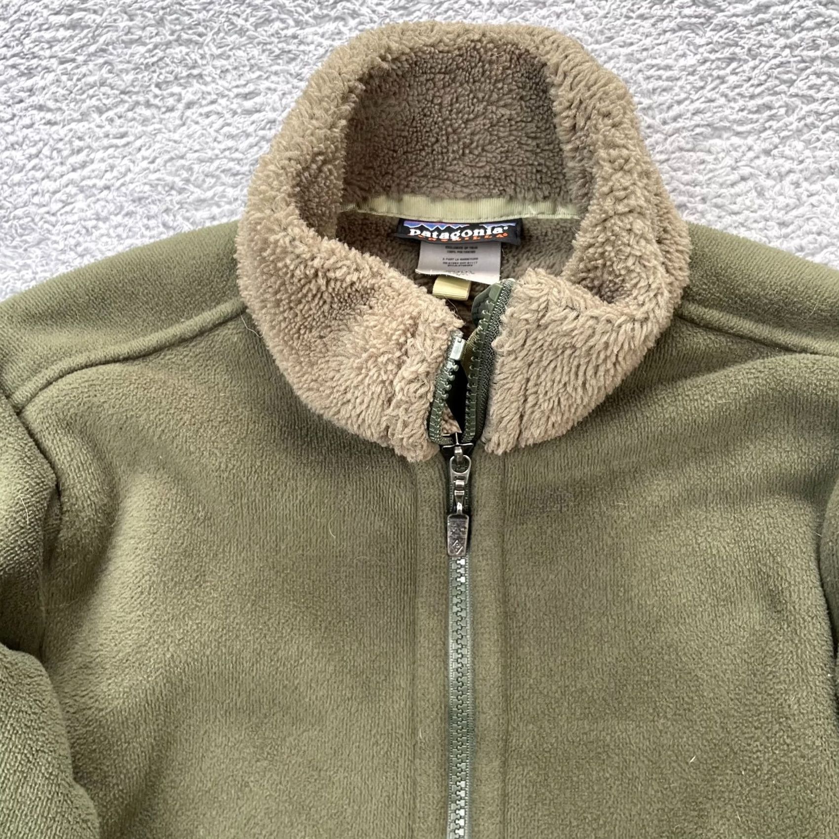Patagonia VINTAGE Patagonia Jacket Womens Small Green Synchilla Sherpa Fleece Coat Mock Jacket Zip Full Zip Pockets 90s USA Outdoor Casual Travel Size S / US 4 / IT 40 - 3 Thumbnail