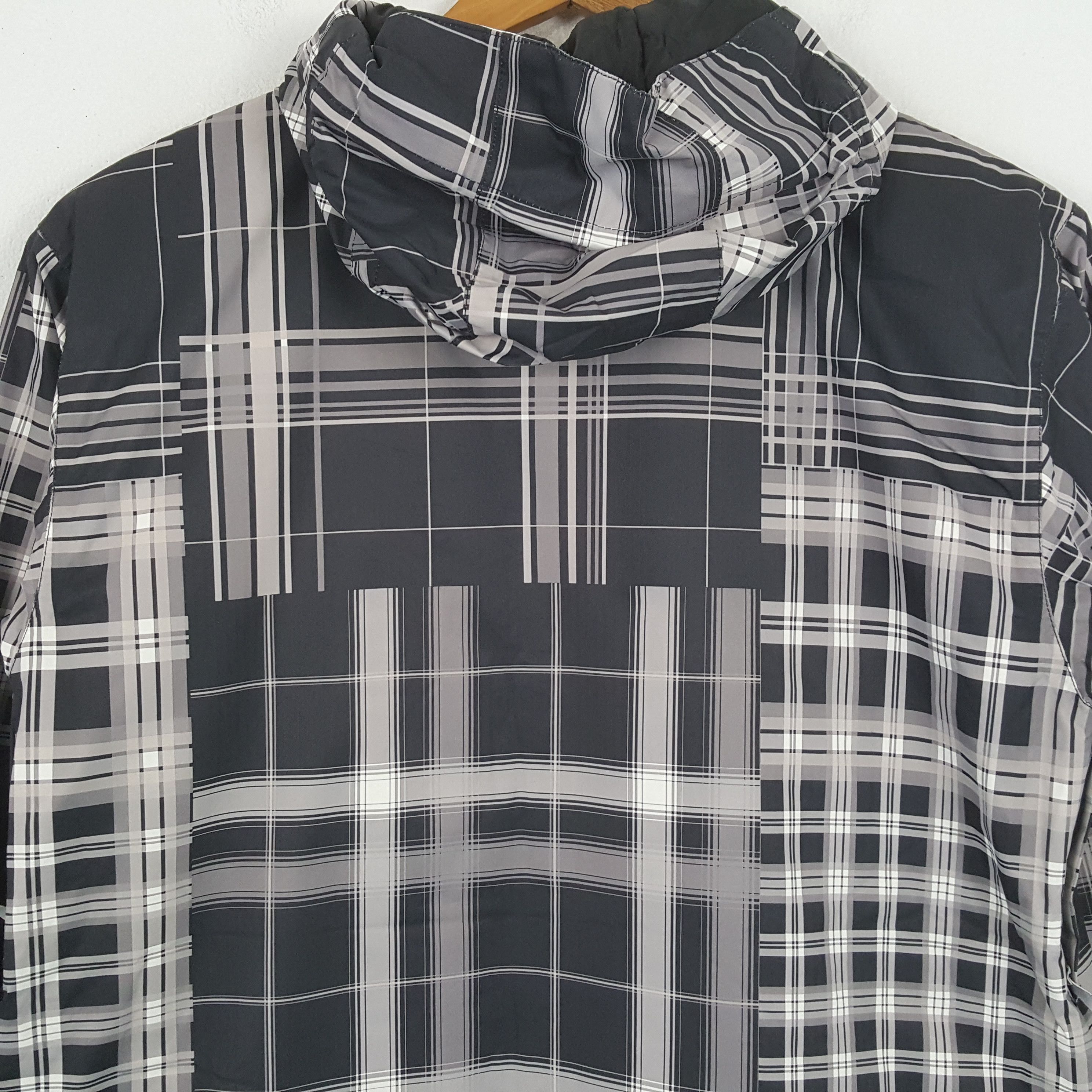 Quiksilver × Vintage Vintage QUIKSILVER Surfing Style Jacket Hoodies Size US L / EU 52-54 / 3 - 4 Thumbnail