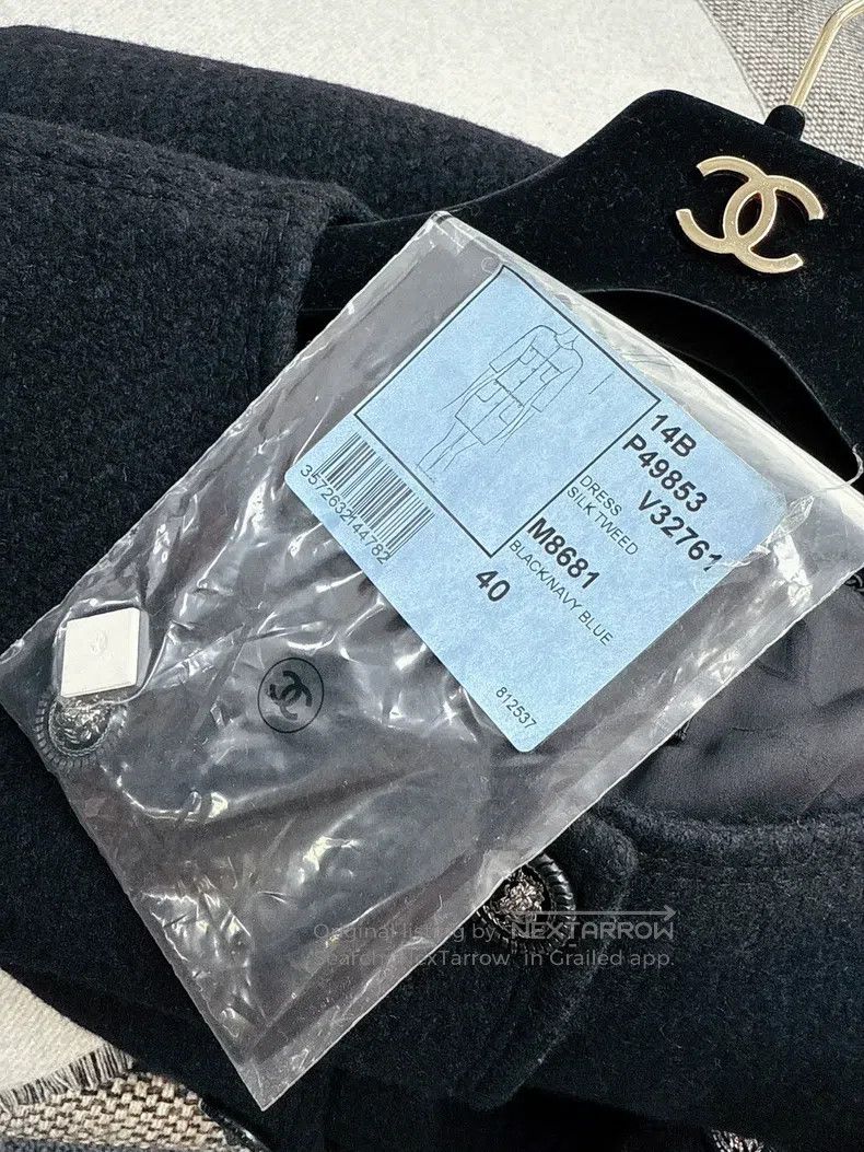 Chanel Chanel 14B blue and black medium and long tweed coat Size S / US 4 / IT 40 - 7 Thumbnail