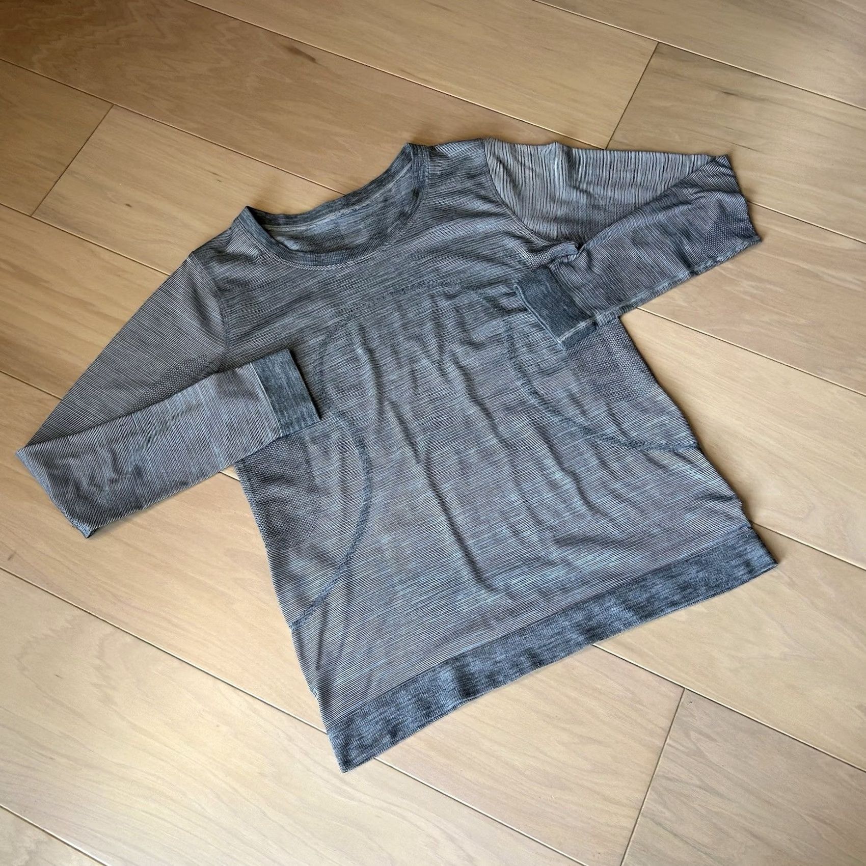 Lululemon Lululemon Swiftly Relaxed Crew Long Sleeve Top Women’s 0 No Bars Size M / US 6-8 / IT 42-44 - 2 Thumbnail