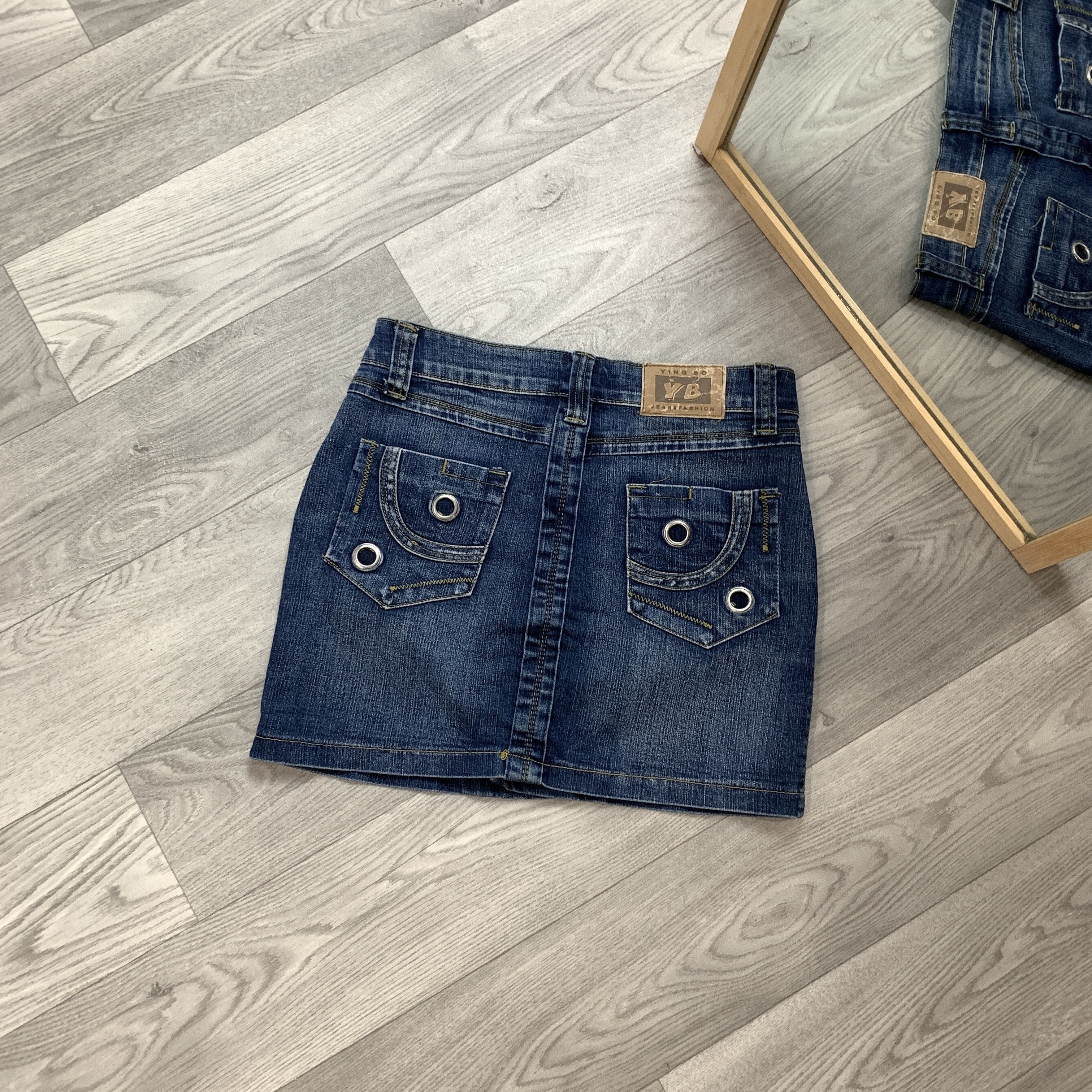 Japanese Brand Vintage Y2K Japanese Avantgarde Low Rise Denim Mini Skirt Size 26" / US 2 / IT 38 - 2 Thumbnail
