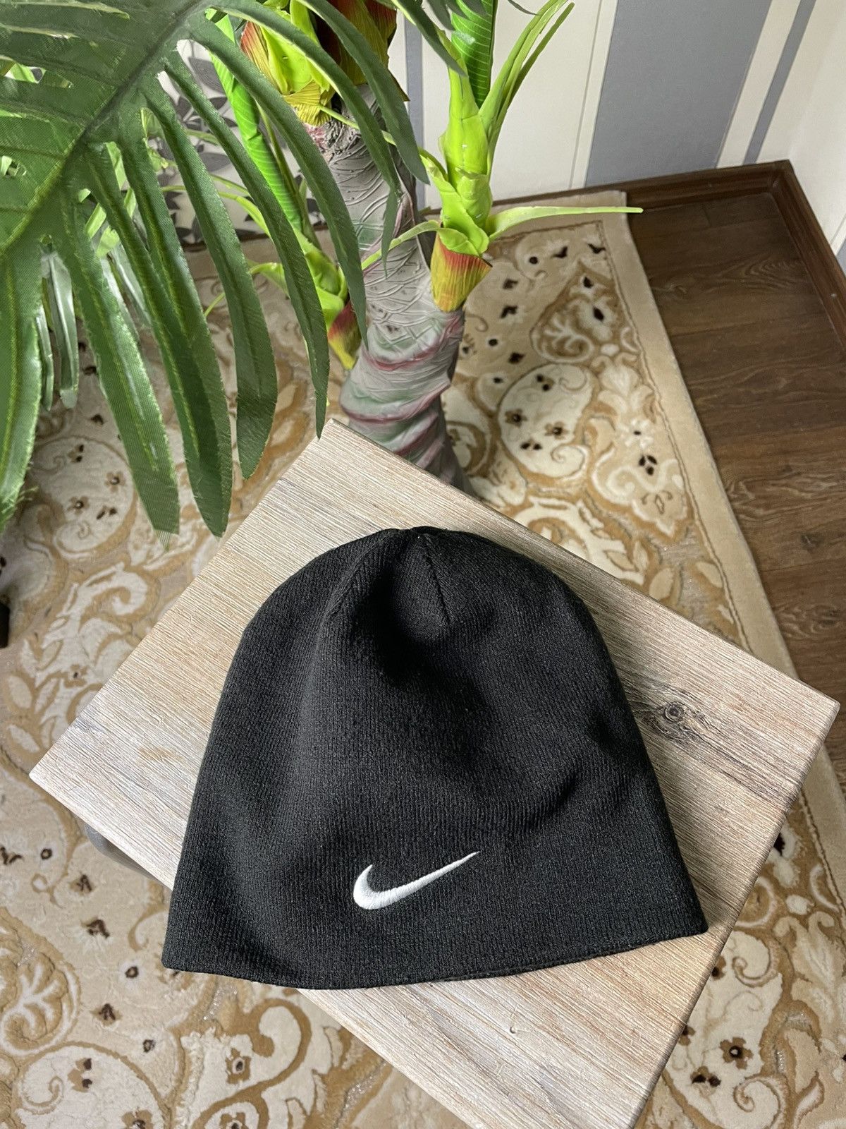 Nike Y2K Nike Big Swoosh Logo beanie Hat Size ONE SIZE - 1 Thumbnail