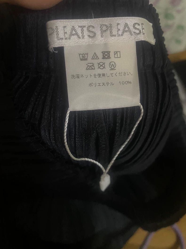 Issey Miyake Issey Miyake size:1 Black pleated pants Size 42" / US 20 - 2 Thumbnail