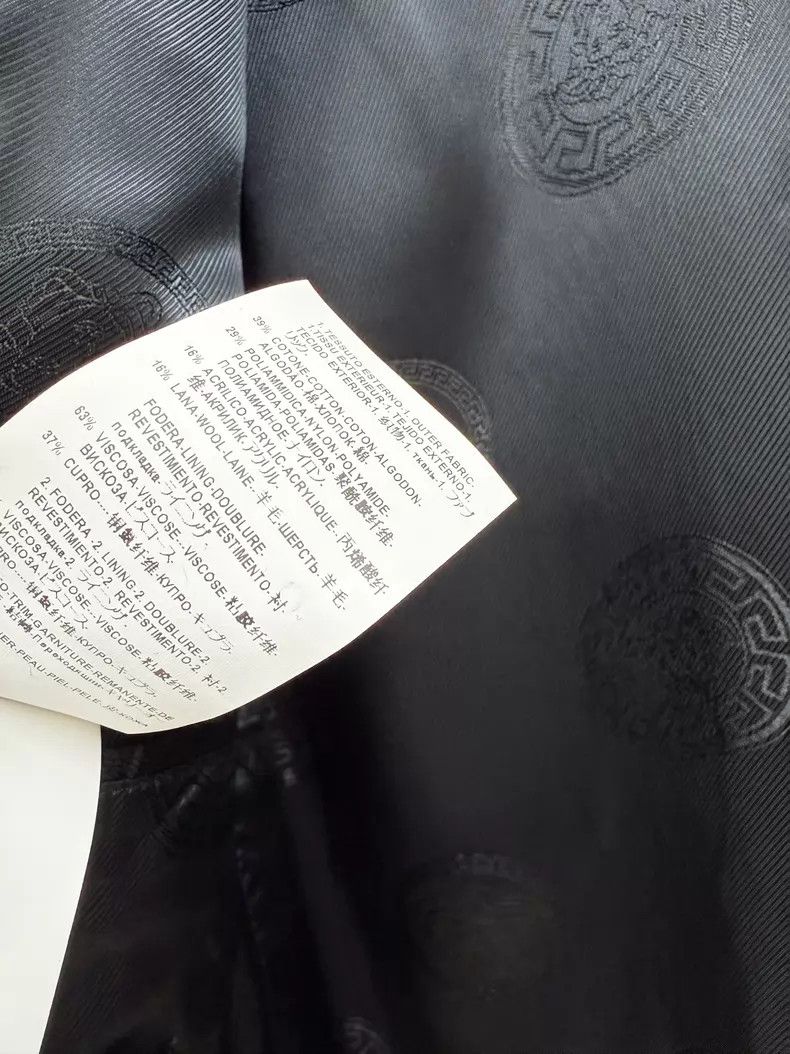 Versace Versace Main line leather accessories dark pattern casual Size 54R - 8 Thumbnail
