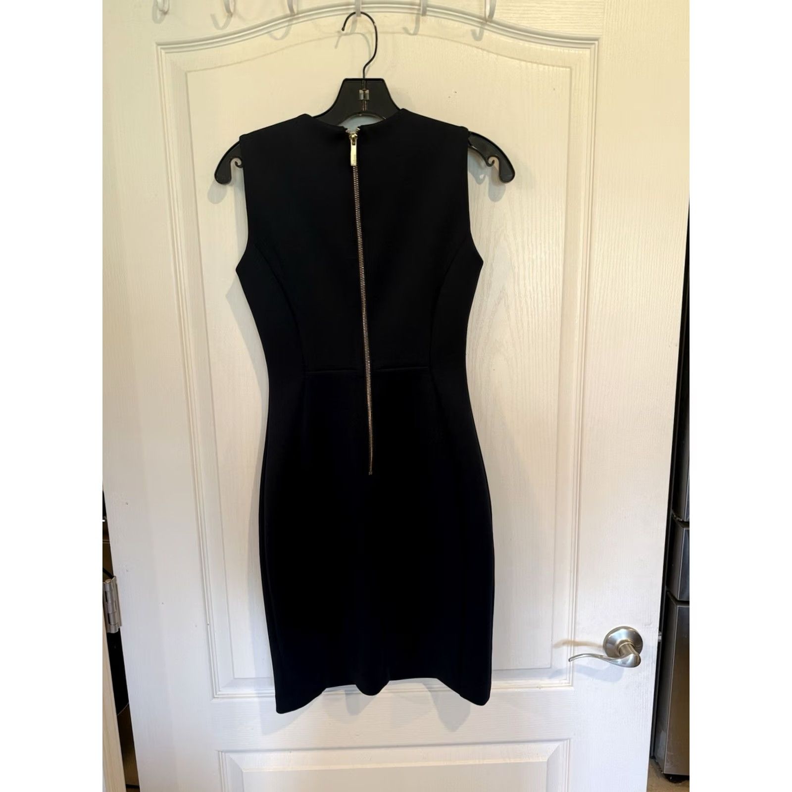 Calvin Klein Calvin Klein Dress Sleeveless Black Scuba Sheath Princess Seam Size 2 Women Knee Length Size XS / US 0-2 / IT 36-38 - 4 Thumbnail
