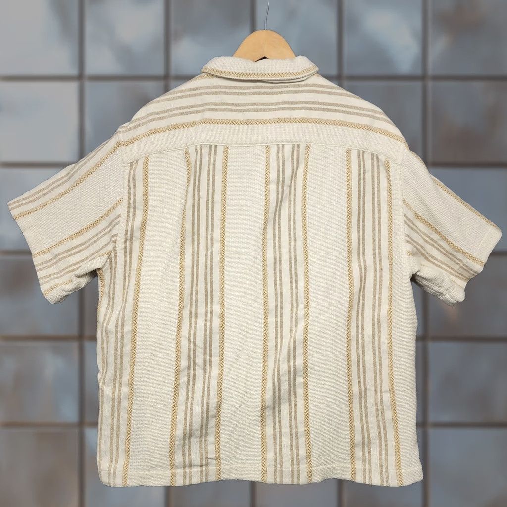 Vintage VINTAGE American Eagle Shirt Mens Large Short Sleeve Button Up Relaxed Heavy Cotton Camp Striped Collared Button-Up Mens Size US L / EU 52-54 / 3 - 1 Thumbnail