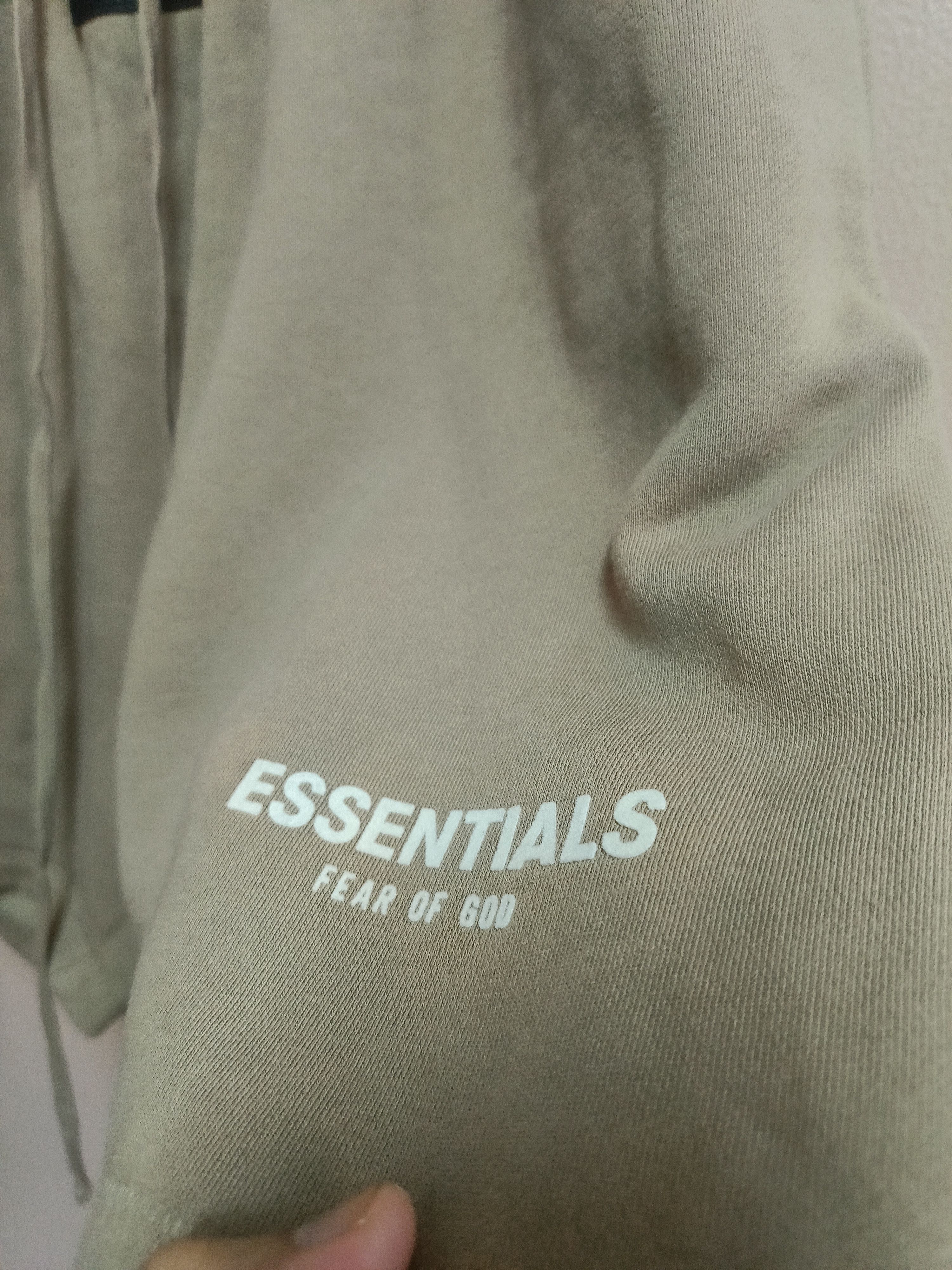 FOG × Fear of God Essential Fear of God Oak Shorts Size US 34 / EU 50 - 4 Thumbnail