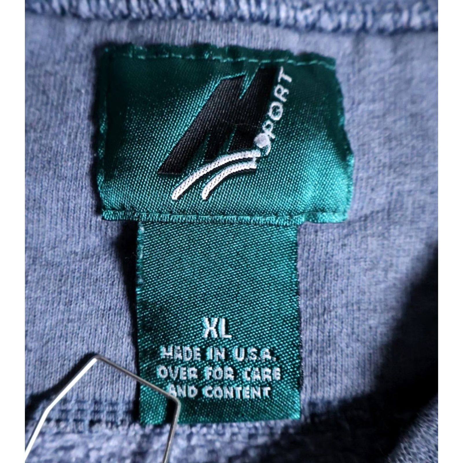 Vintage VINTAGE 90s Faded Sweatshirt Men's XL Blue Crewneck Solid Blank USA Made Cotton Blend Pullover Sweatshirt Size US XL / EU 56 / 4 - 3 Thumbnail