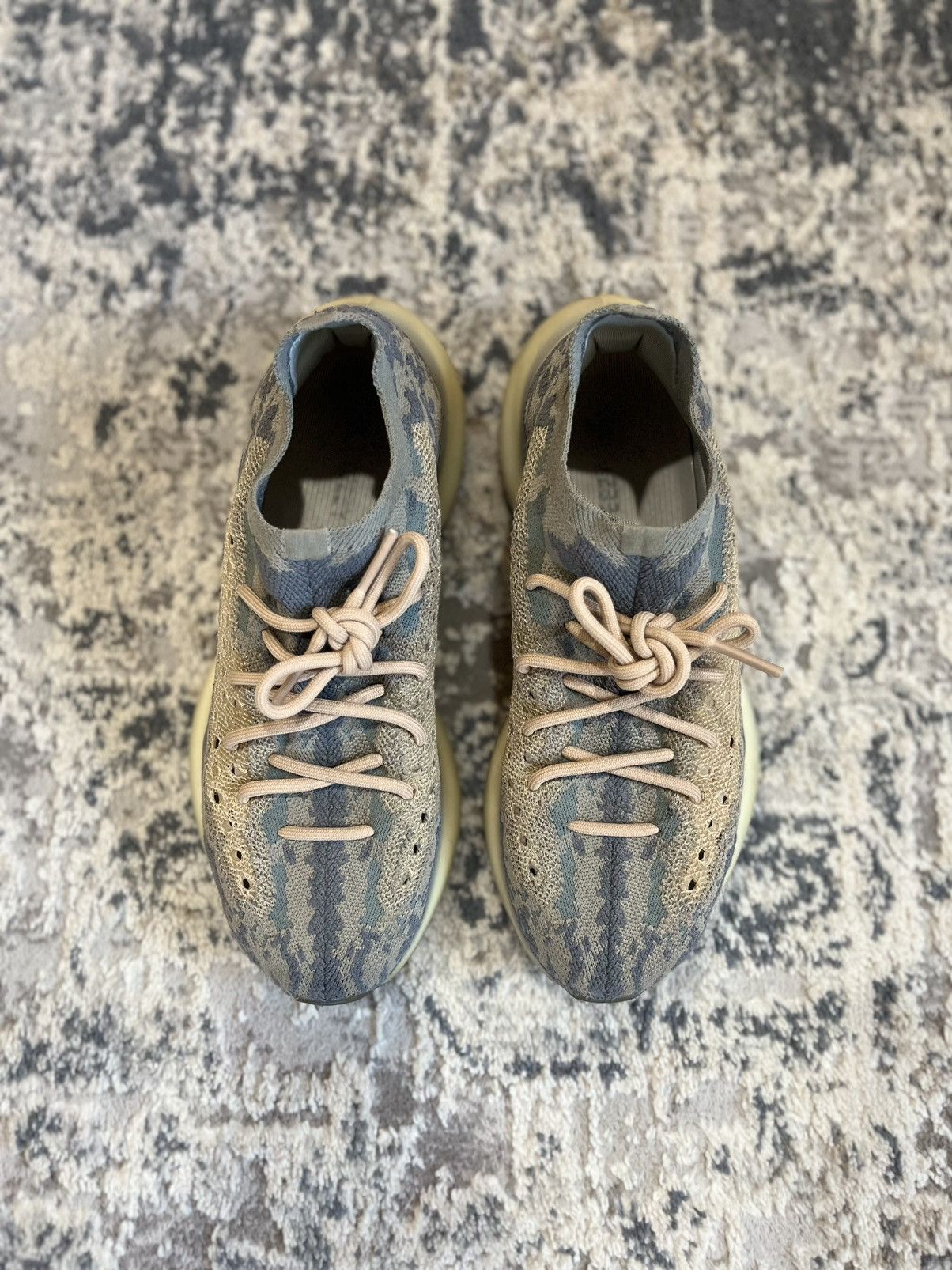 Adidas Yeezy 380 Mist Size US 9.5 / EU 42-43 - 3 Thumbnail