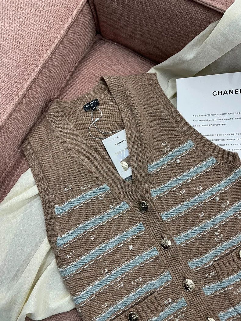 Chanel Chanel 24K coffee blue striped knitted vest vest cardigan Size XXS / US 00 / IT 34 - 2 Thumbnail