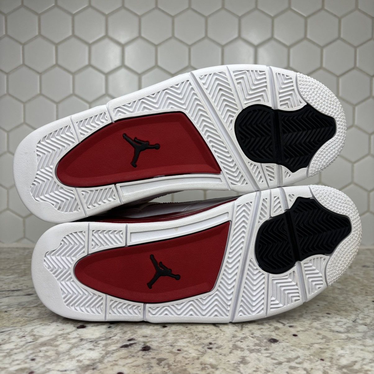 Jordan Brand Size 8-Jordan 4 Retro Alternate 89 CLEAN NO BOX Size US 8 / EU 41 - 16 Thumbnail