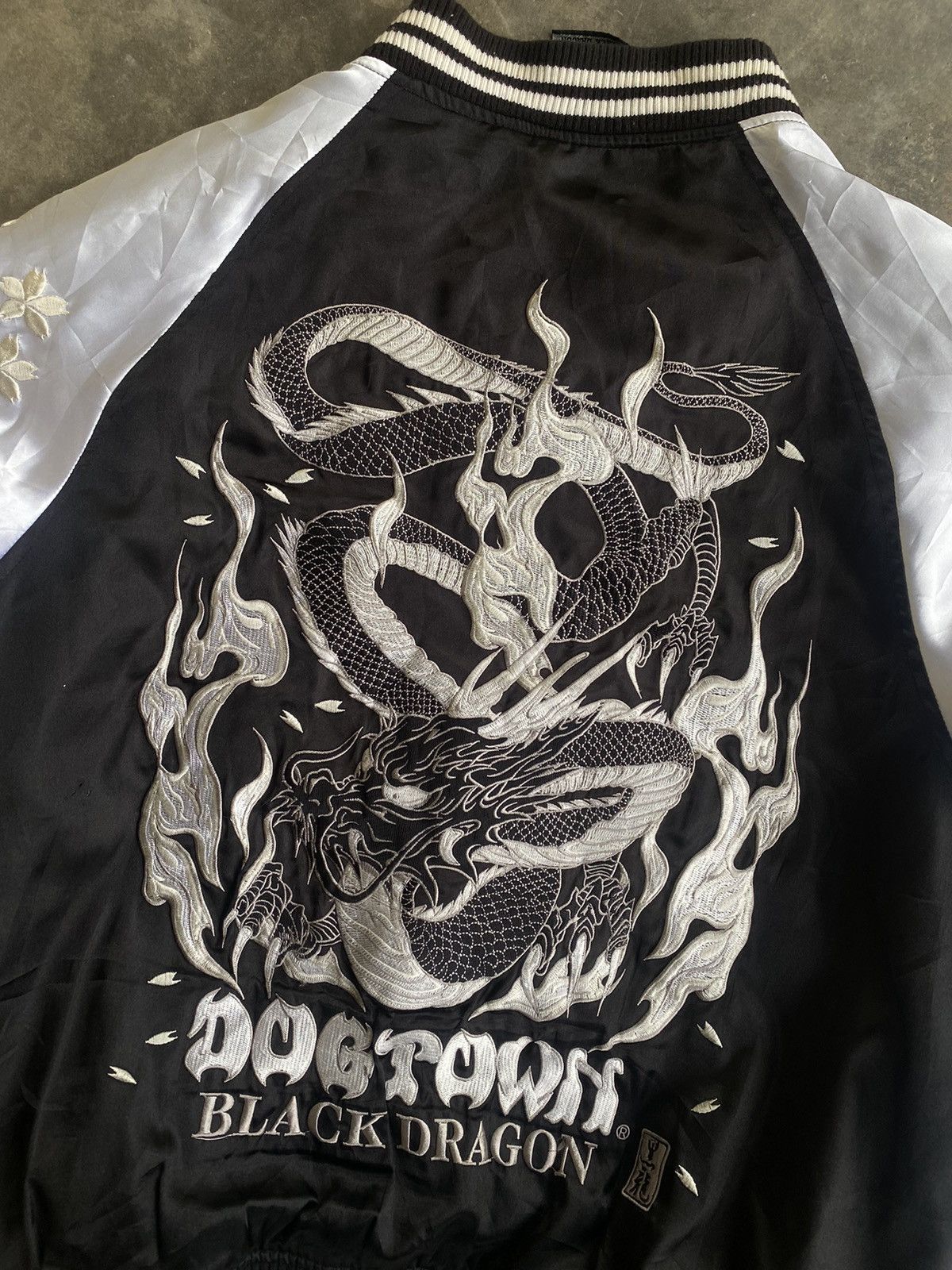 Dogtown Sukajan by DogTown Skateboard Size US L / EU 52-54 / 3 - 3 Thumbnail