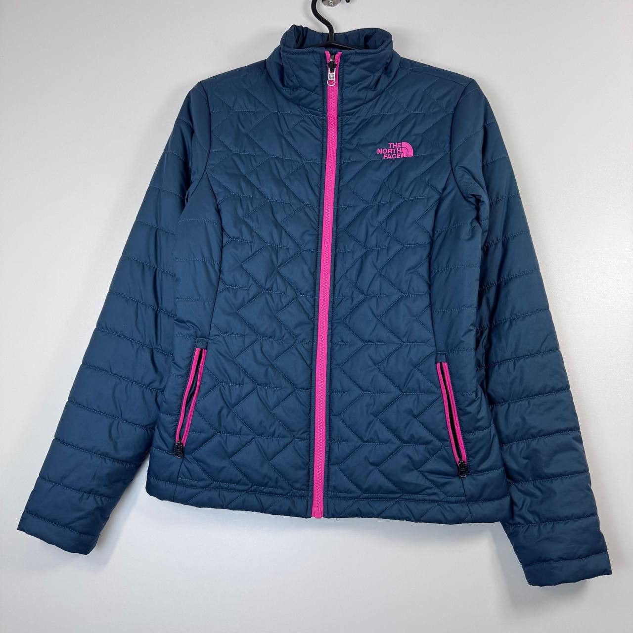 The North Face The North Face Womens Quilted Jacket Blue Pink Puffer Size S Size S / US 4 / IT 40 - 1 Thumbnail