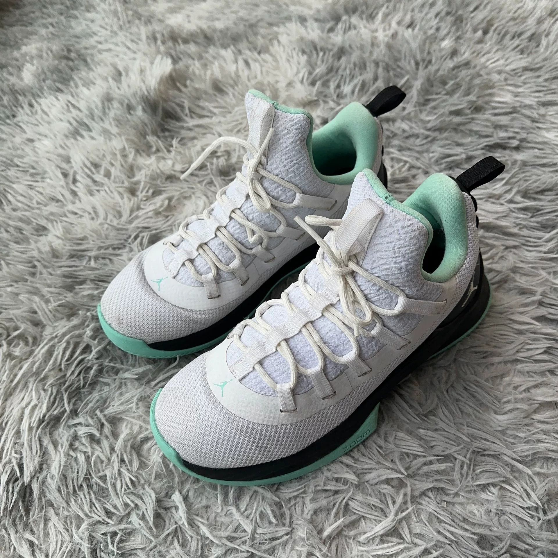 Nike Nike Green Lowtop Sneakers 40 Men Size US 7.5 / EU 40-41 - 1 Thumbnail