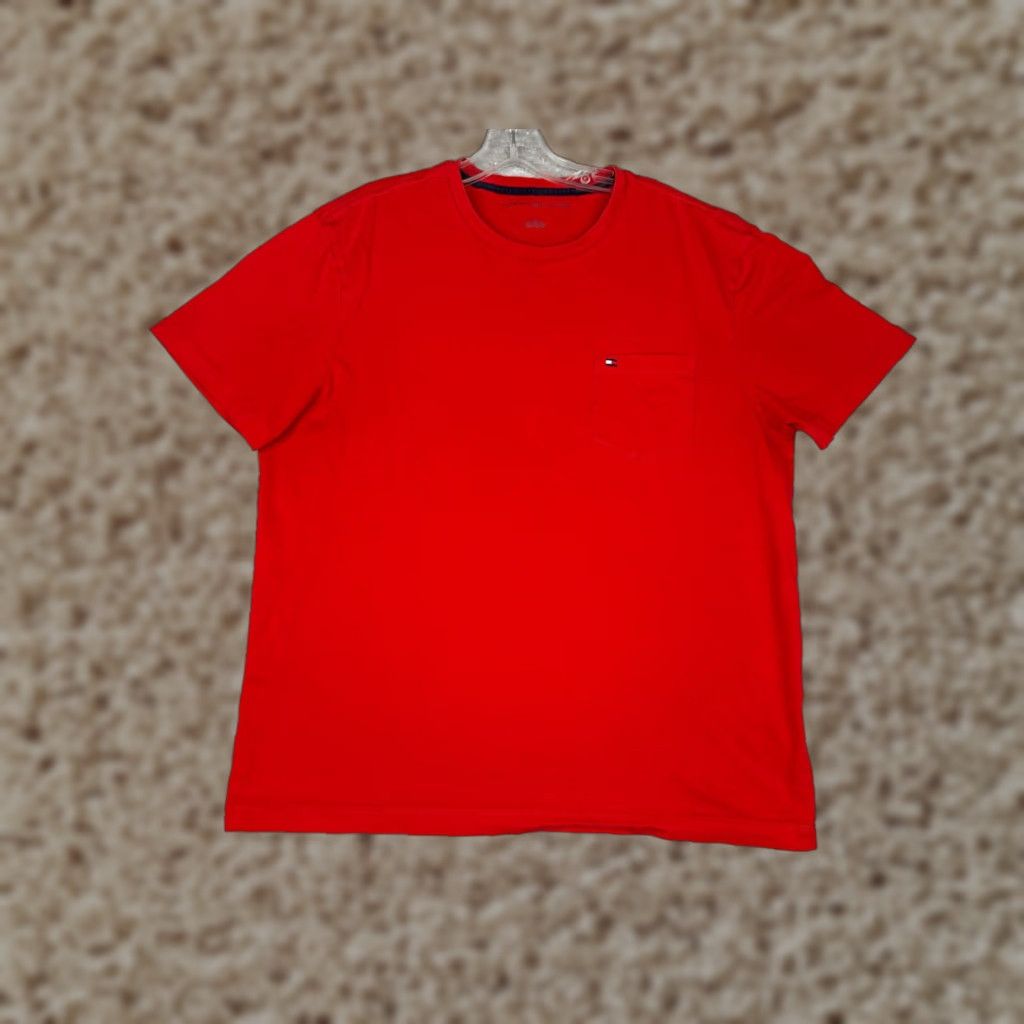 Tommy Hilfiger Tommy Hilfiger Shirt Men Adult Large Red Short Sleeve Crew Neck Pocket 100% Cotton Jersey Embroidered Size US L / EU 52-54 / 3 - 1 Thumbnail