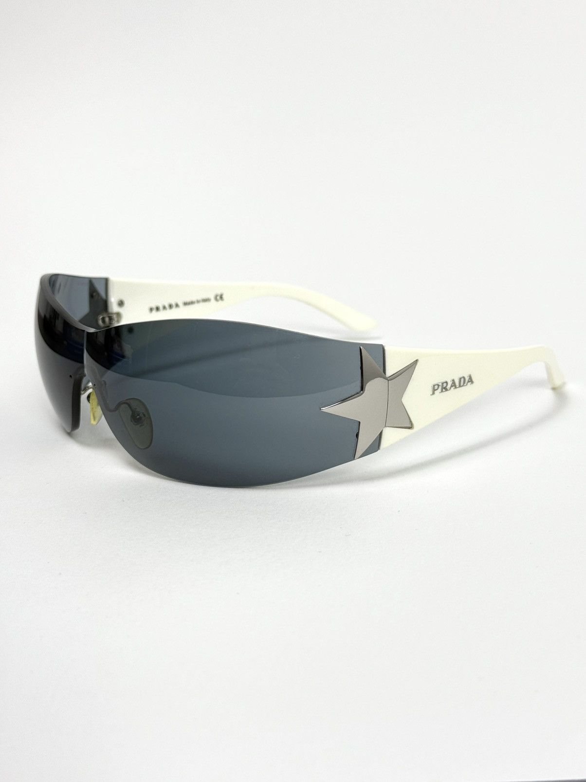 Prada Y2K ICONIC PRADA STAR SUNGLASSES IN WHITE Size ONE SIZE - 1 Thumbnail