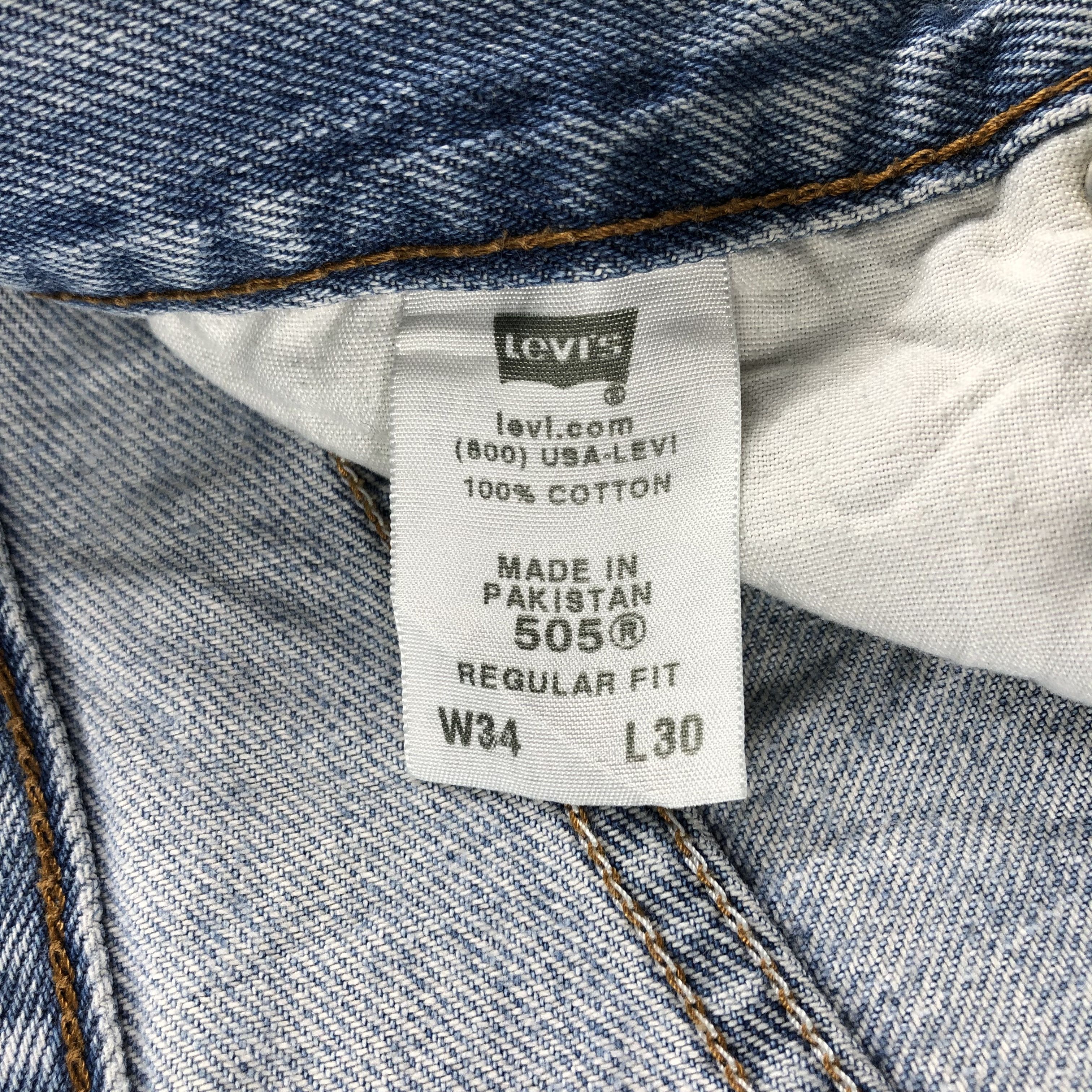 Levi's Vintage Blue Wash Levis 505 Jeans-J2443 Size US 35 - 14 Thumbnail
